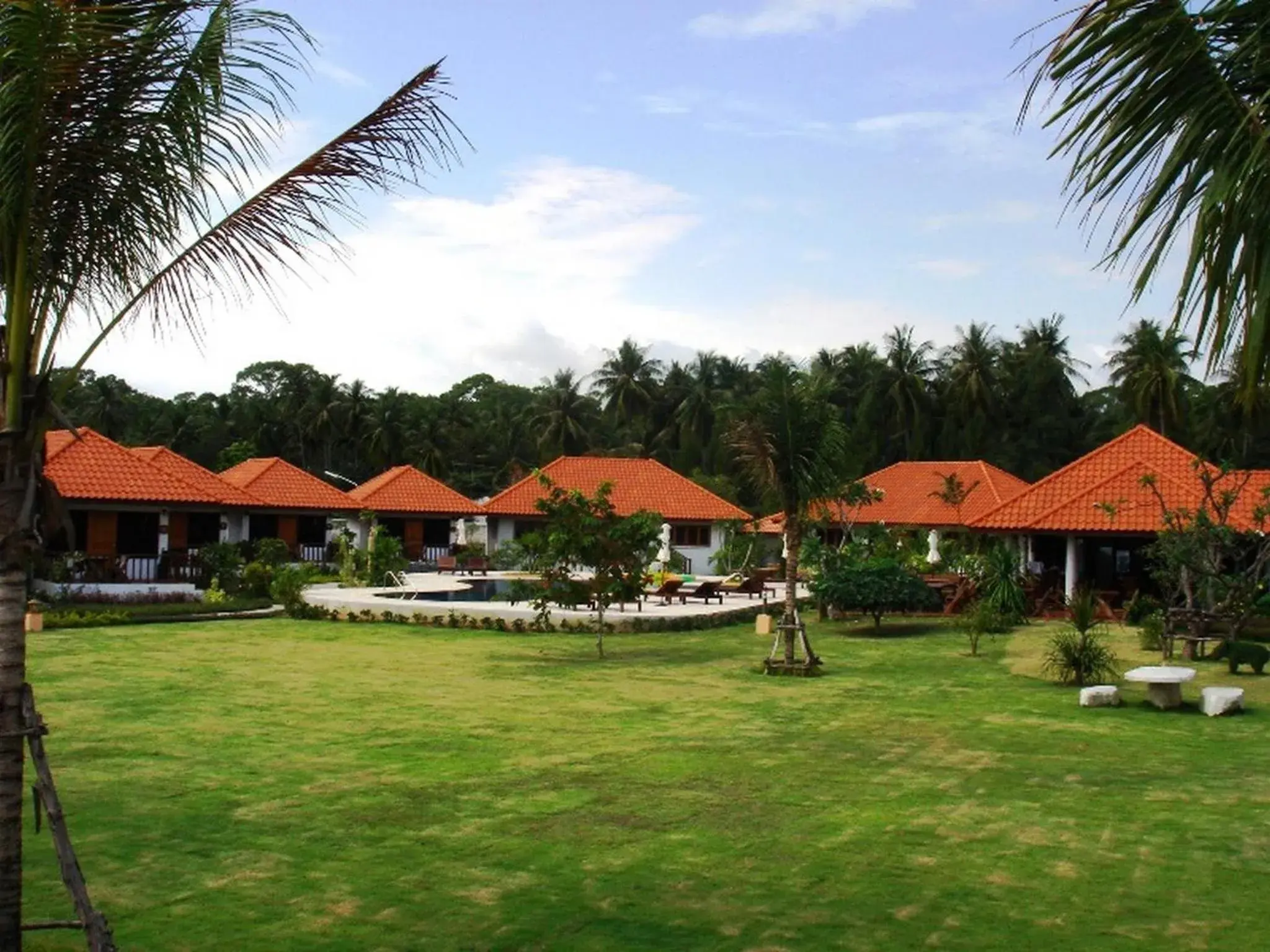 Property building in Sailom Resort Bangsaphan Property building in Sailom Resort Bangsaphan