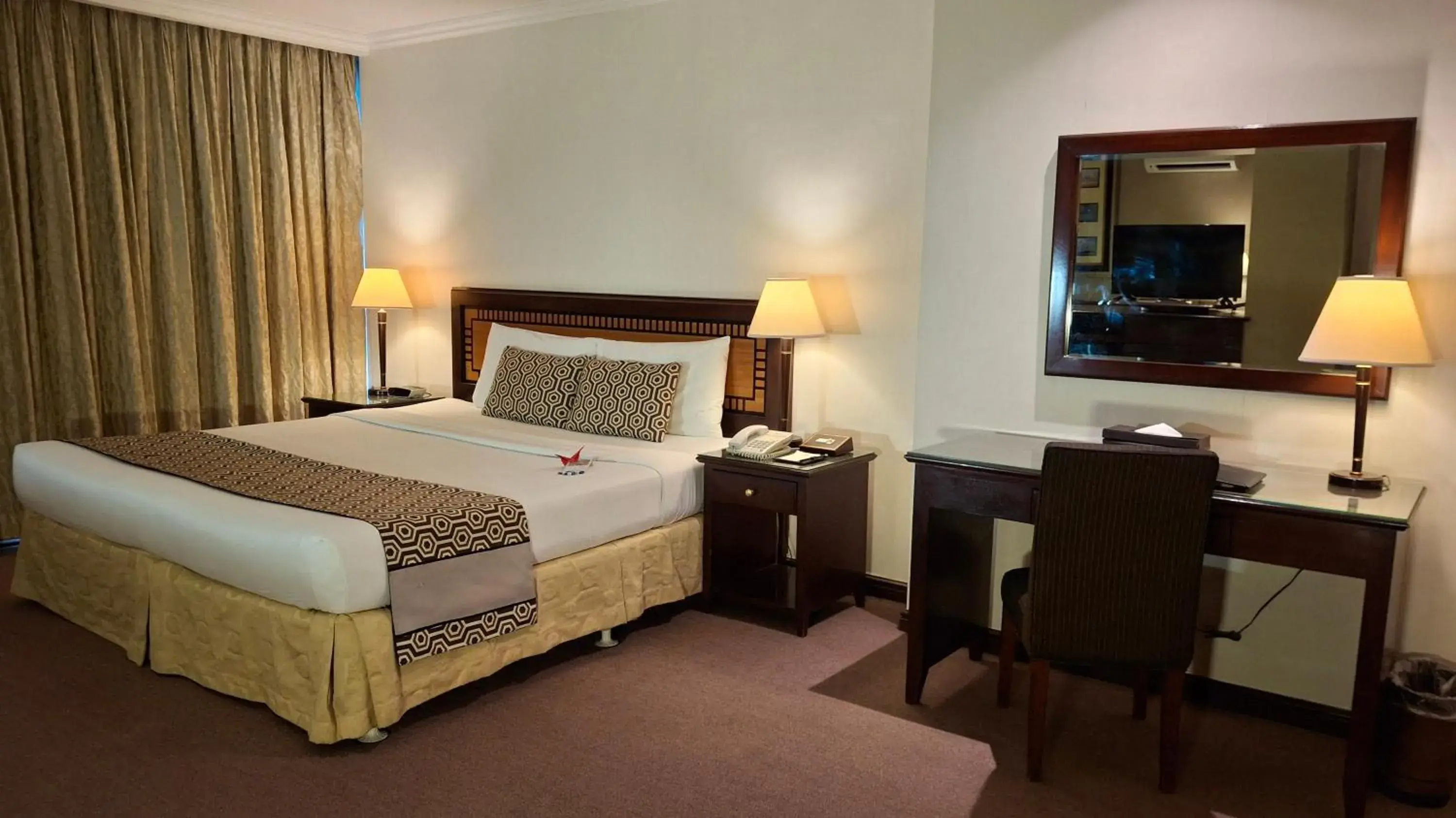 Bed in Herald Suites Solana Bed in Herald Suites Solana