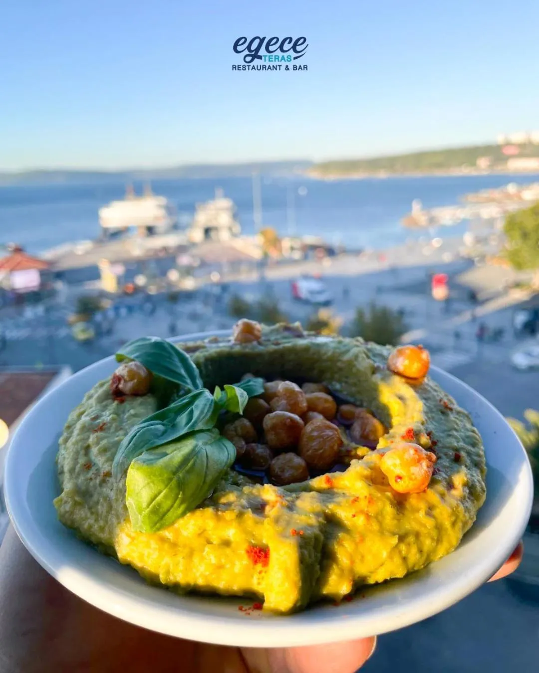 Restaurant/places to eat in Kule Hotel