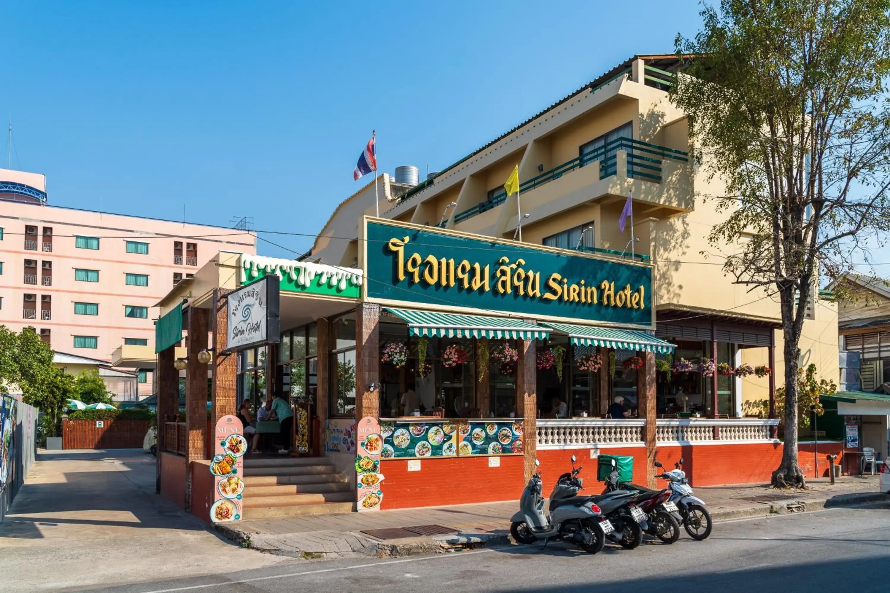 Property building in Sirin Hotel Hua Hin Property building in Sirin Hotel Hua Hin