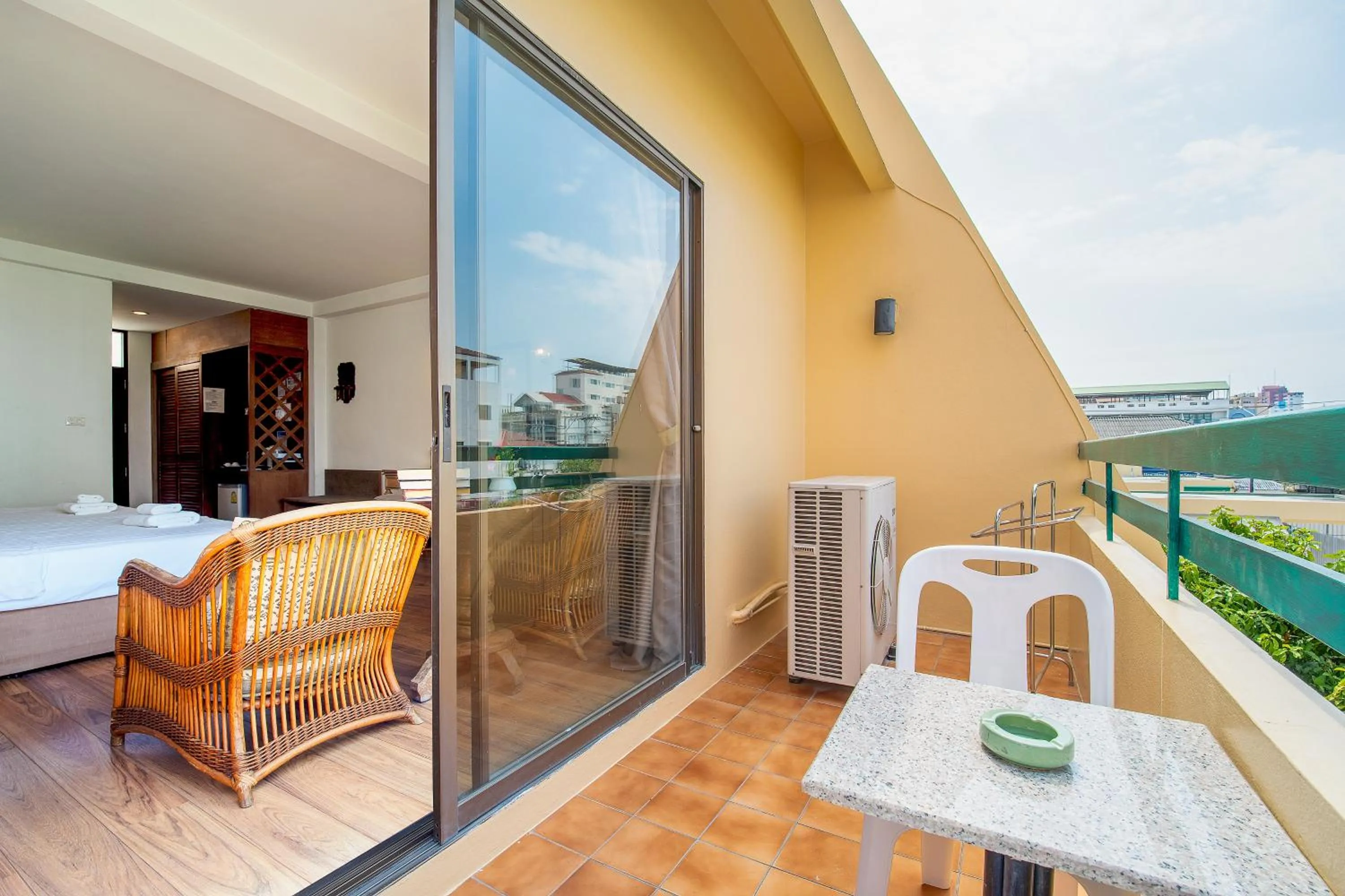 Balcony/Terrace in Sirin Hotel Hua Hin