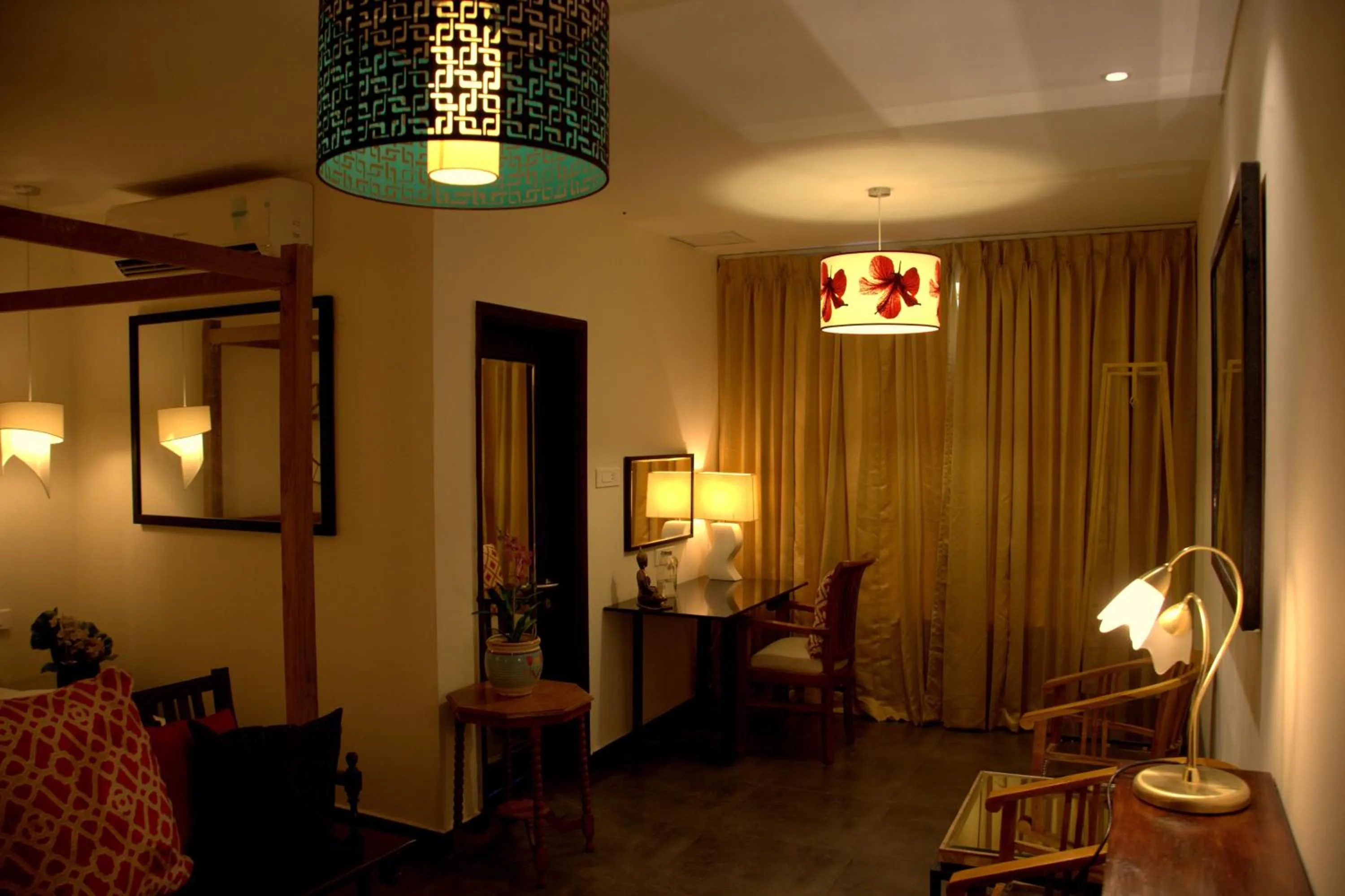 Seating area in Hotel Villa Highnest - Oragadam -Sriperumbudur