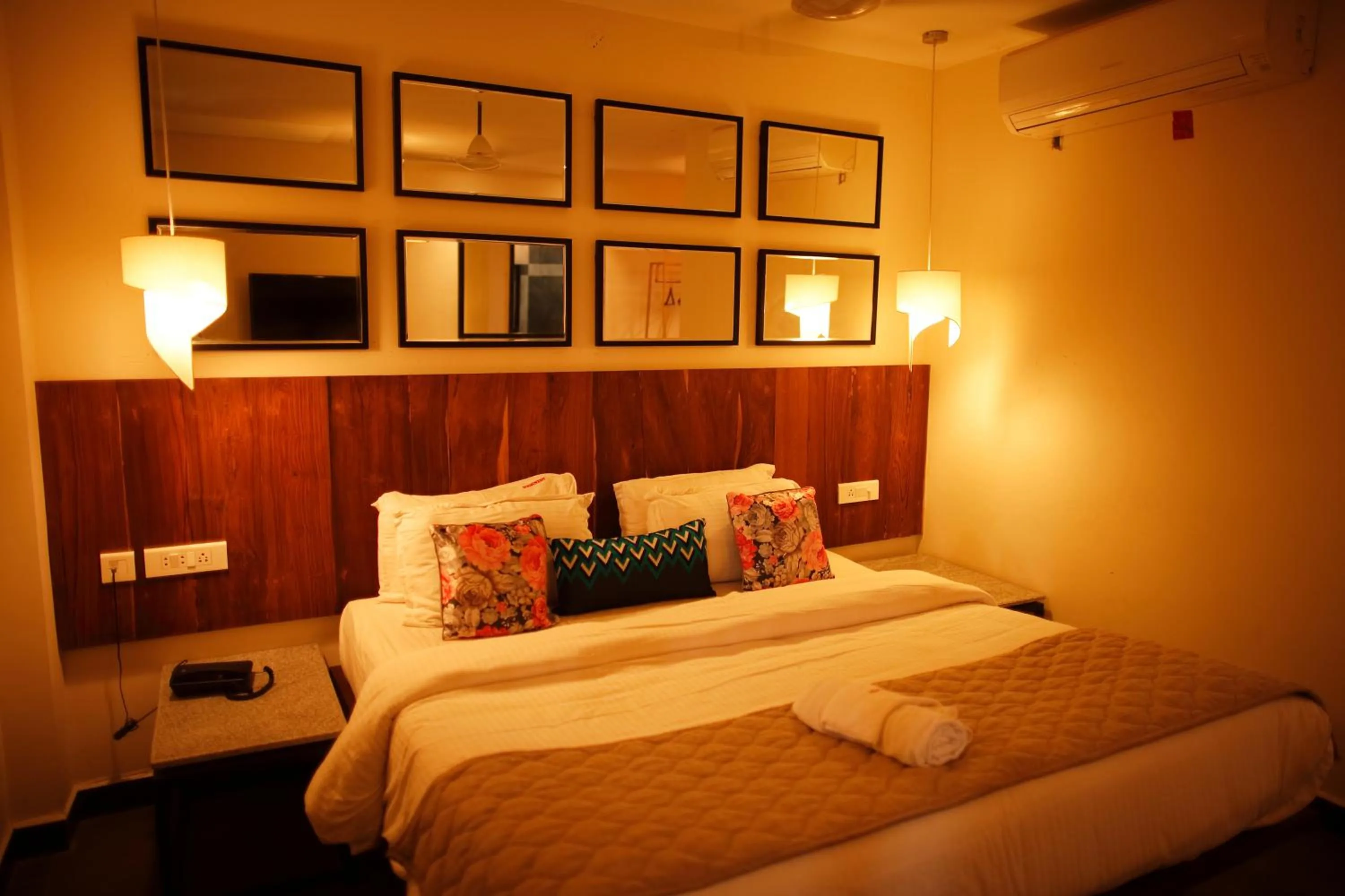 Bed in Hotel Villa Highnest - Oragadam -Sriperumbudur