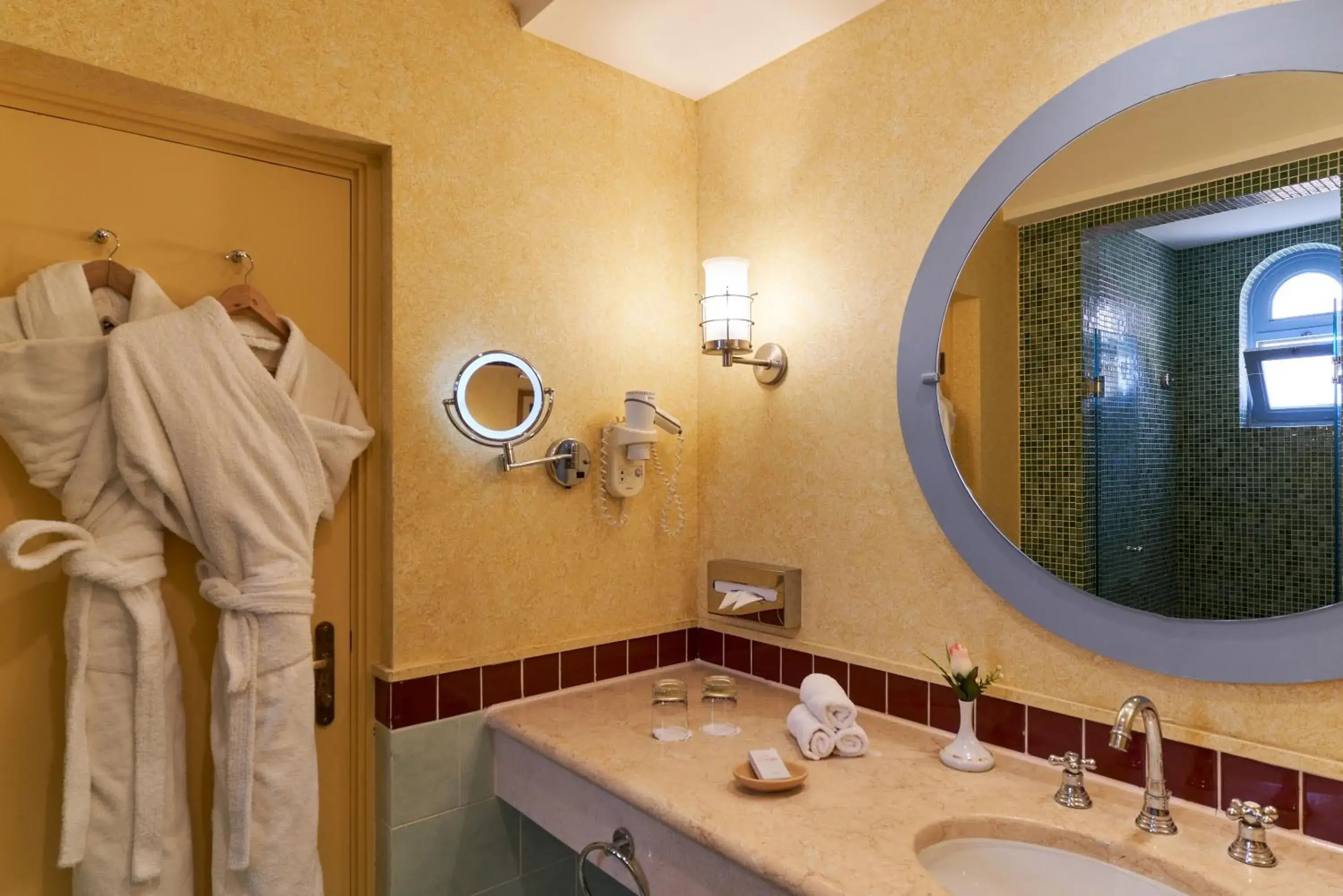 Standard Room Sea View King Bed in Strand Beach Resort Standard Room Sea View King Bed in Strand Beach Resort