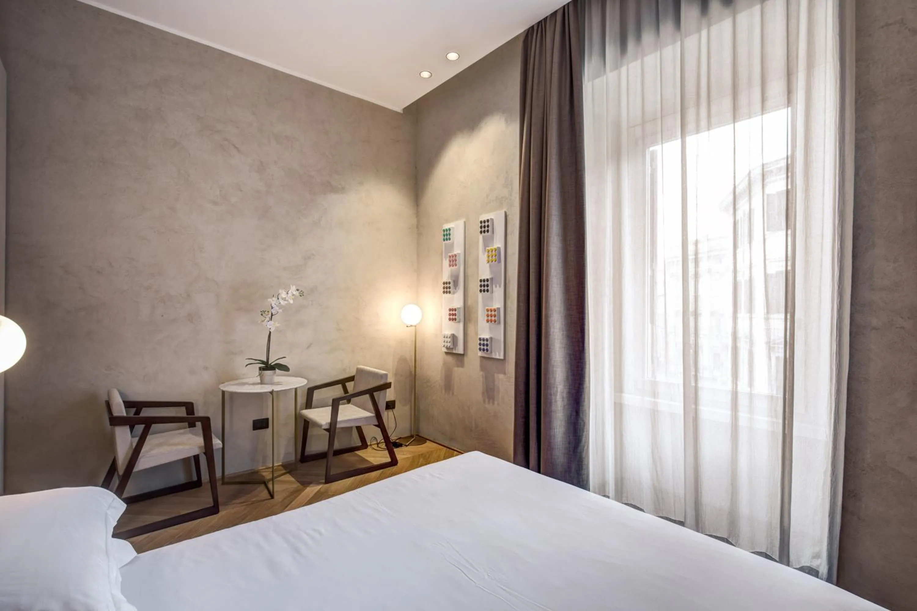 Photo of the whole room, Bed in G55 Design Hotel