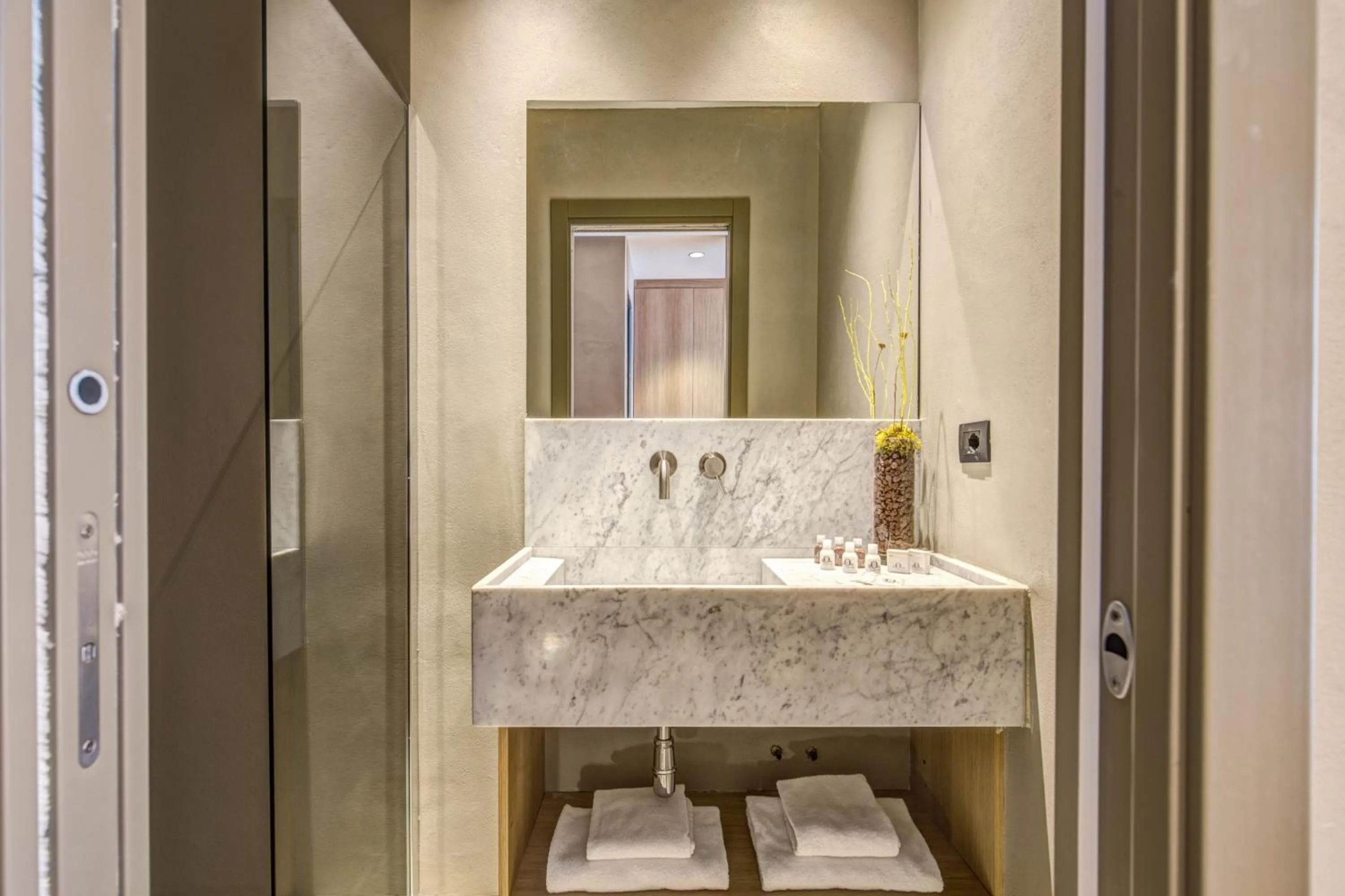 Photo of the whole room in G55 Design Hotel