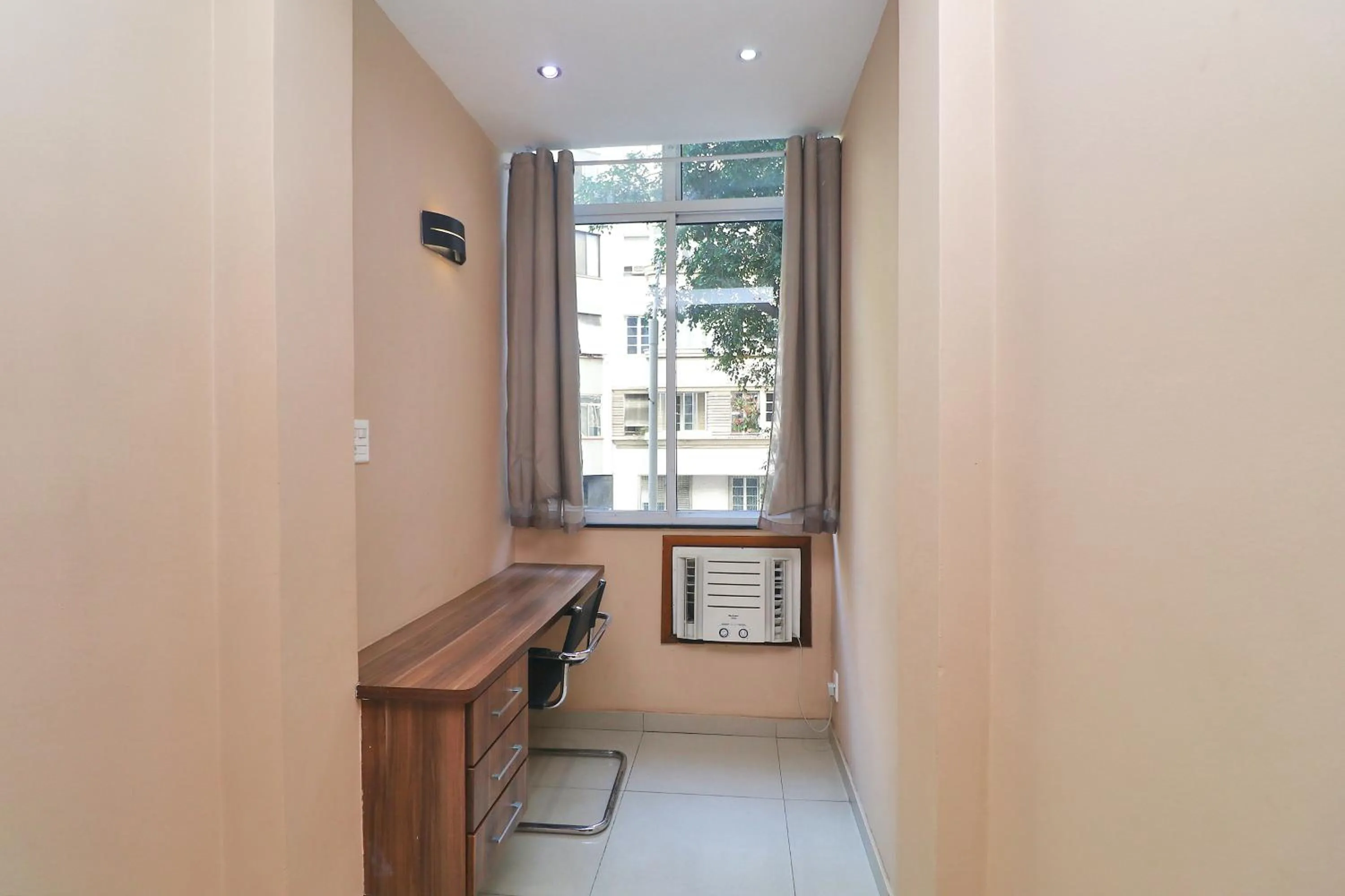 hair dresser in Rio Spot Homes Copacabana D038