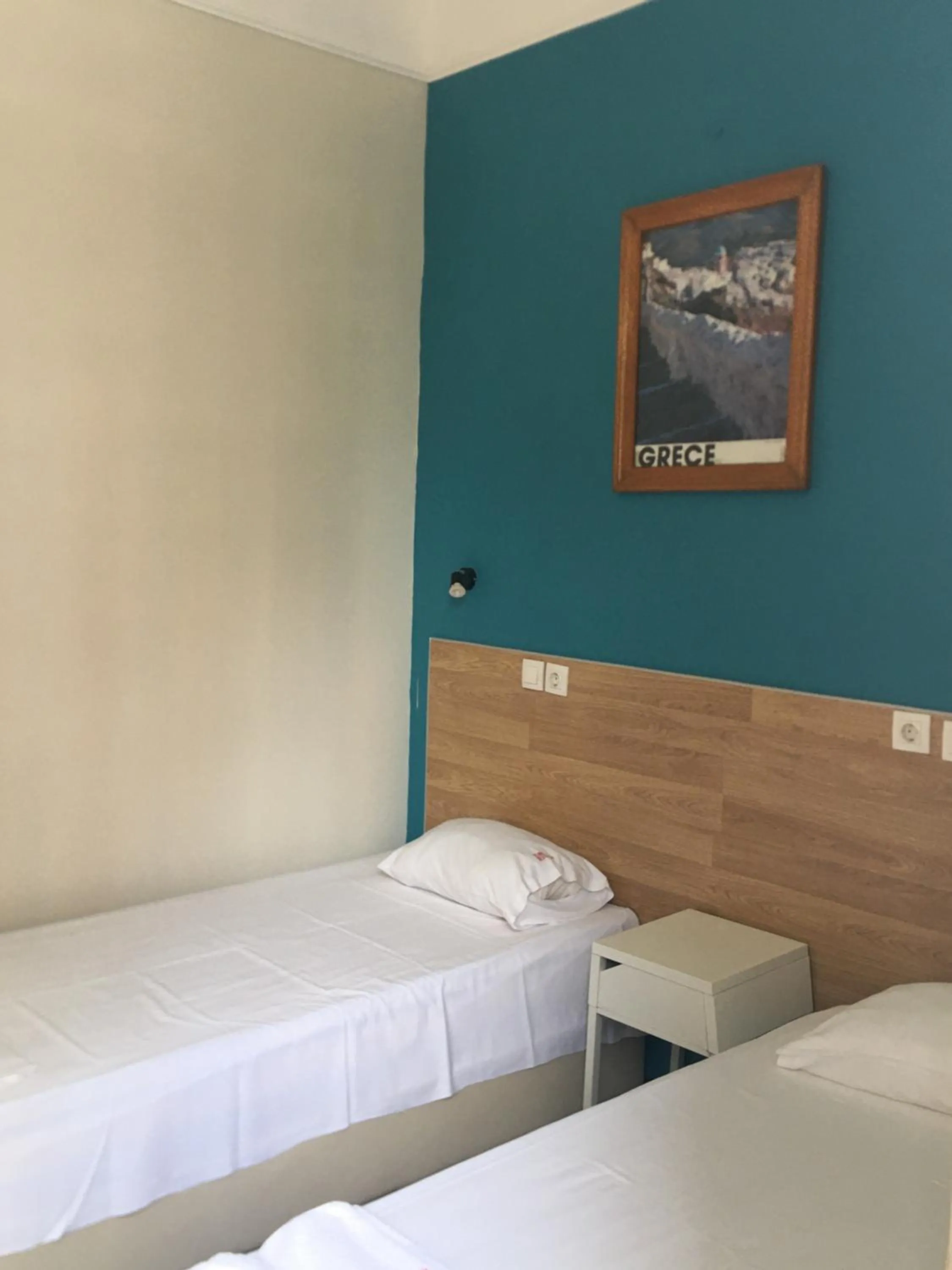 Bed in Hotel Kastoria