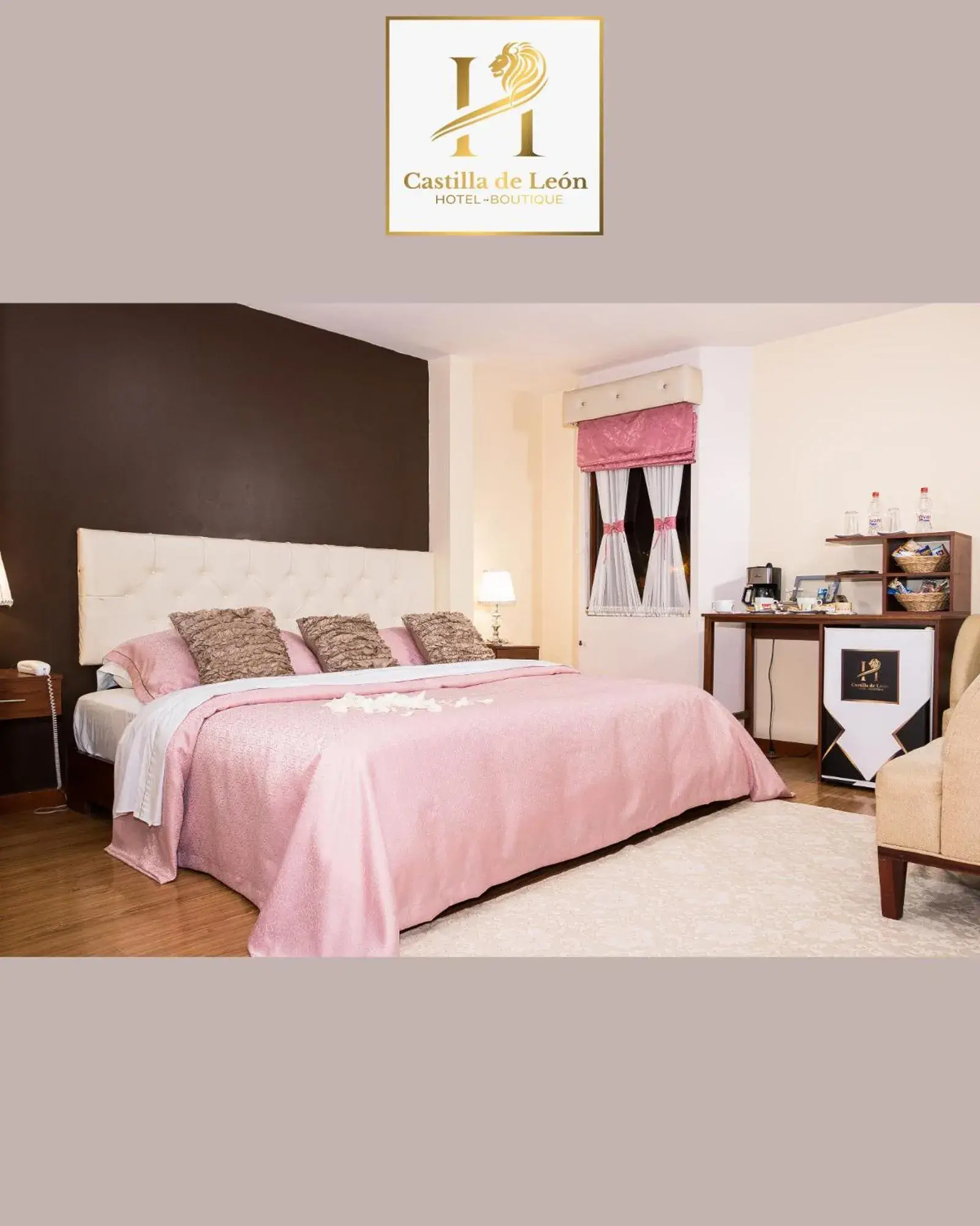 Property building, Bed in Hotel Boutique Castilla de Leòn Property building, Bed in Hotel Boutique Castilla de Leòn