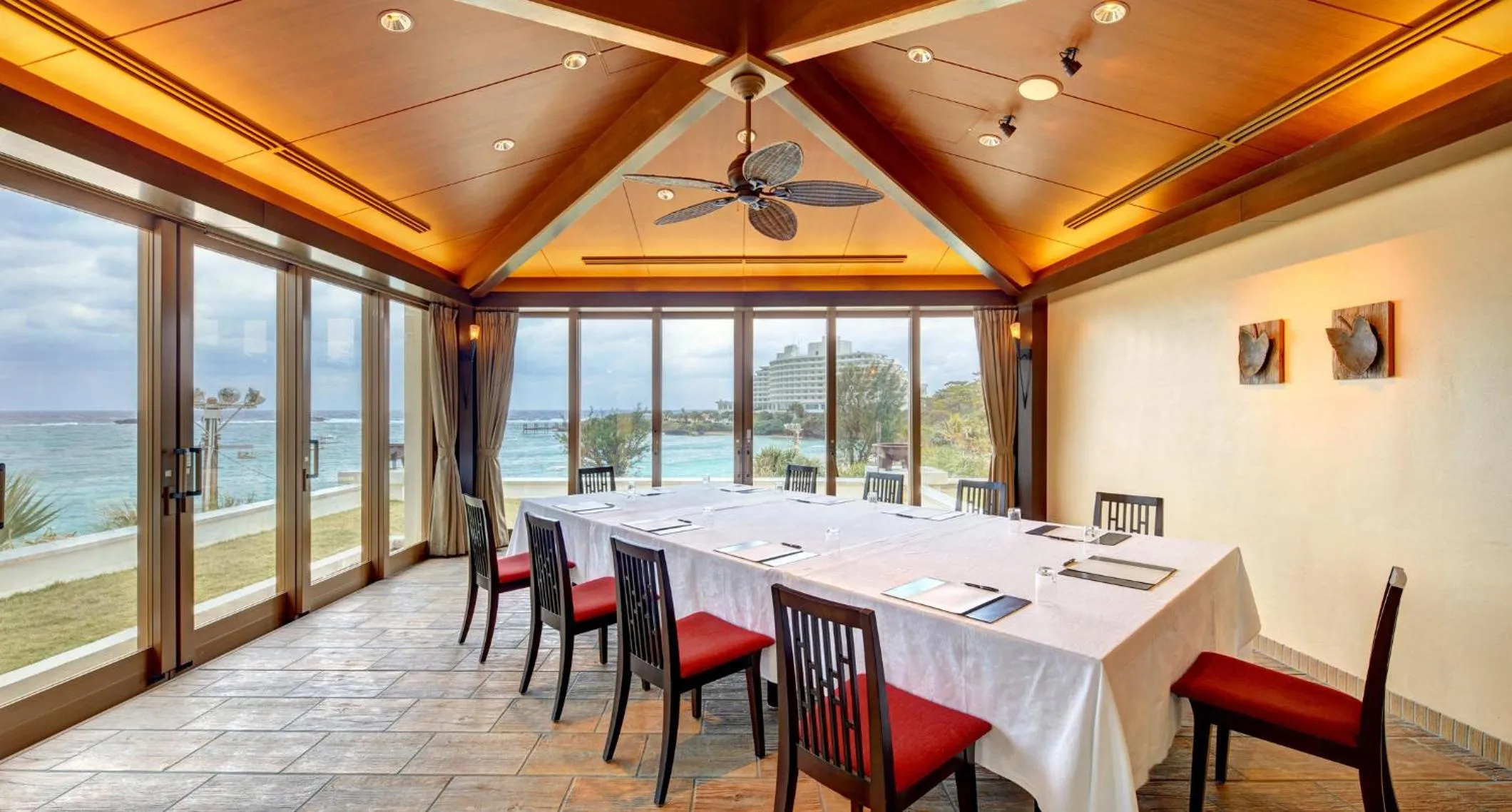 Meeting/conference room in ANA InterContinental Manza Beach Resort by IHG