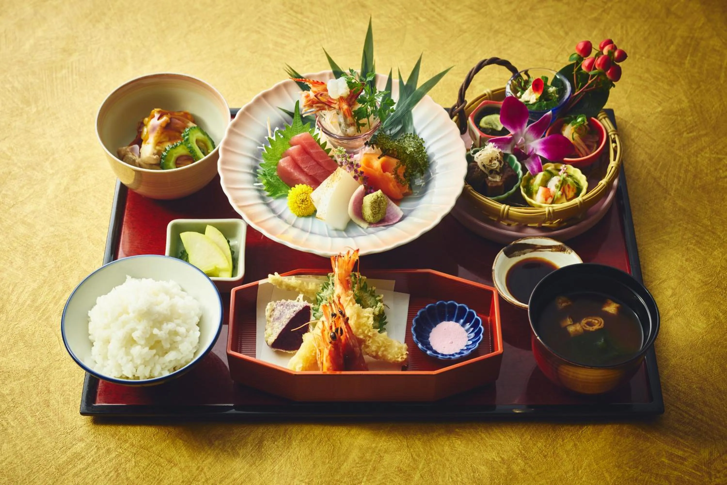 Restaurant/places to eat in ANA InterContinental Manza Beach Resort by IHG