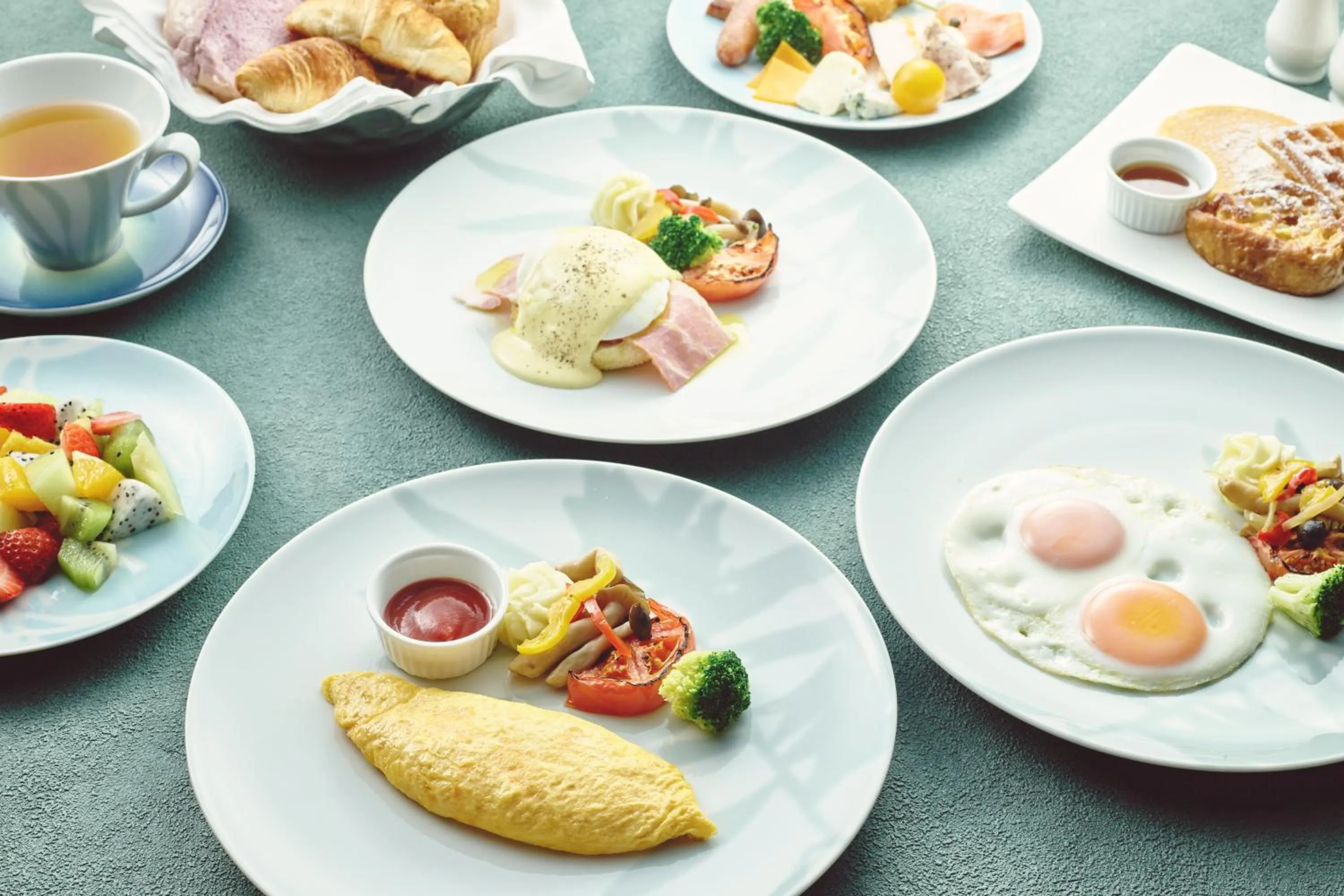 Restaurant/places to eat in ANA InterContinental Manza Beach Resort by IHG