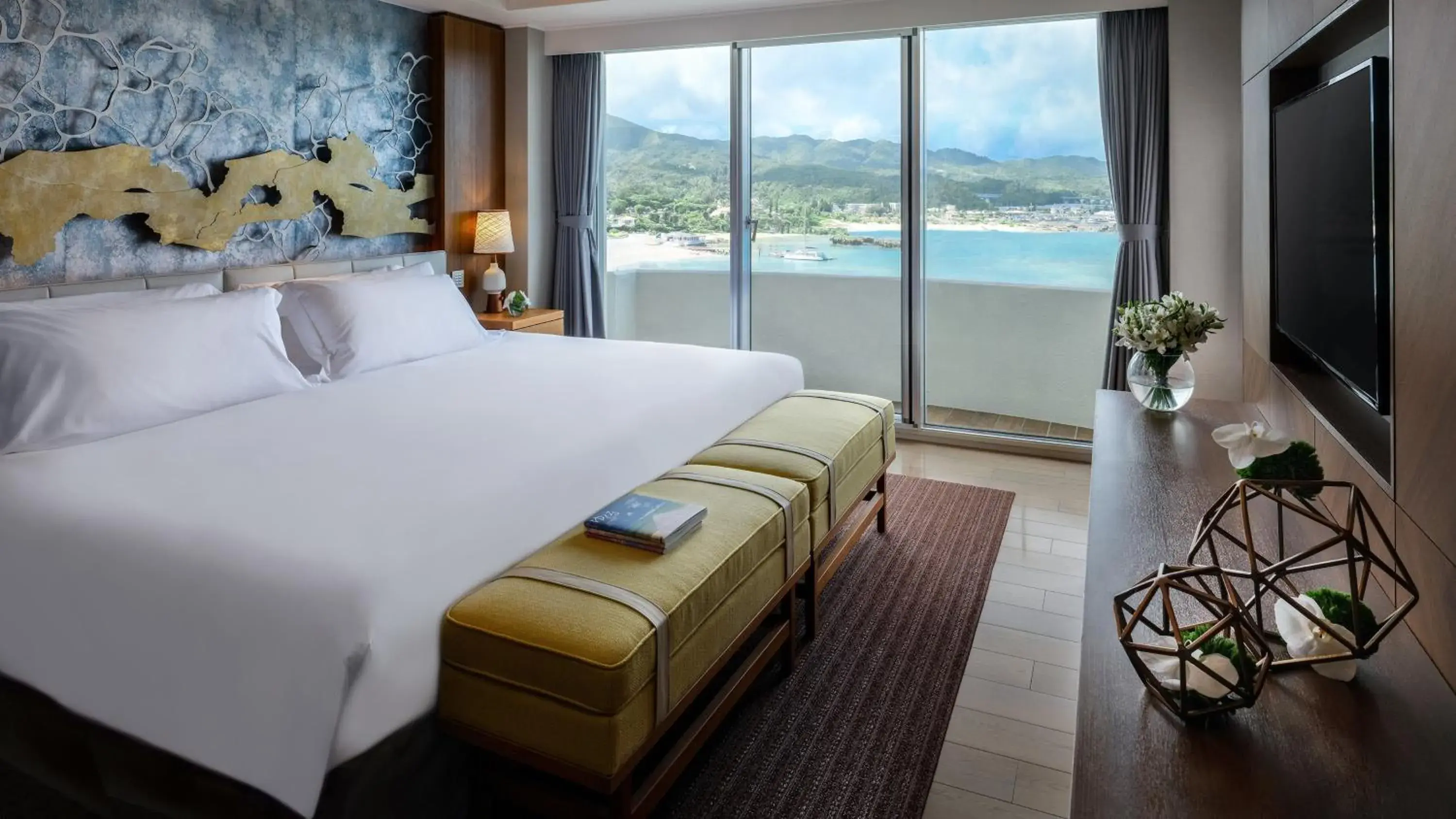 Photo of the whole room, Bed in ANA InterContinental Manza Beach Resort by IHG Photo of the whole room, Bed in ANA InterContinental Manza Beach Resort by IHG