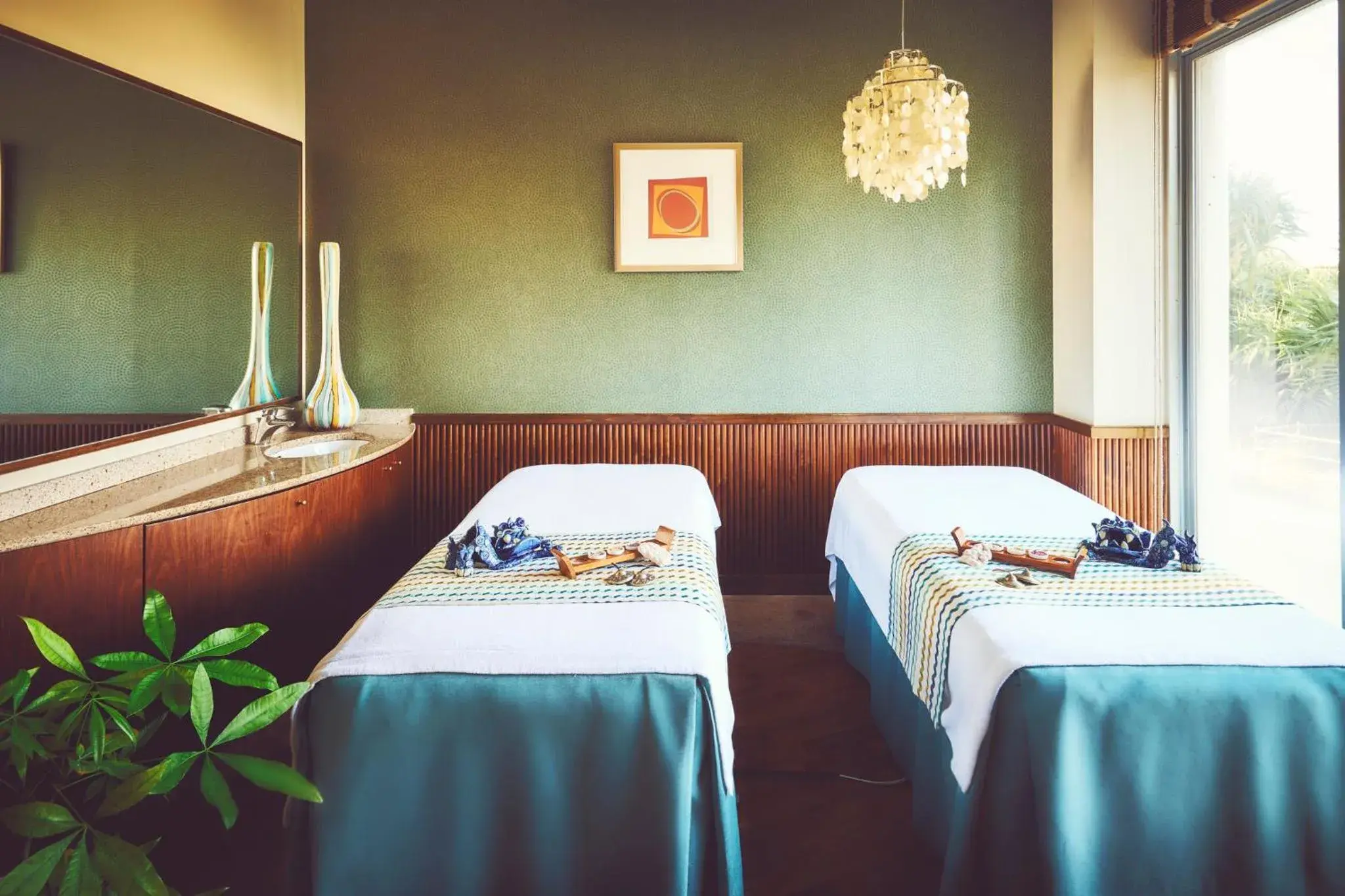 Spa and wellness centre/facilities, Bed in ANA InterContinental Manza Beach Resort by IHG Spa and wellness centre/facilities, Bed in ANA InterContinental Manza Beach Resort by IHG