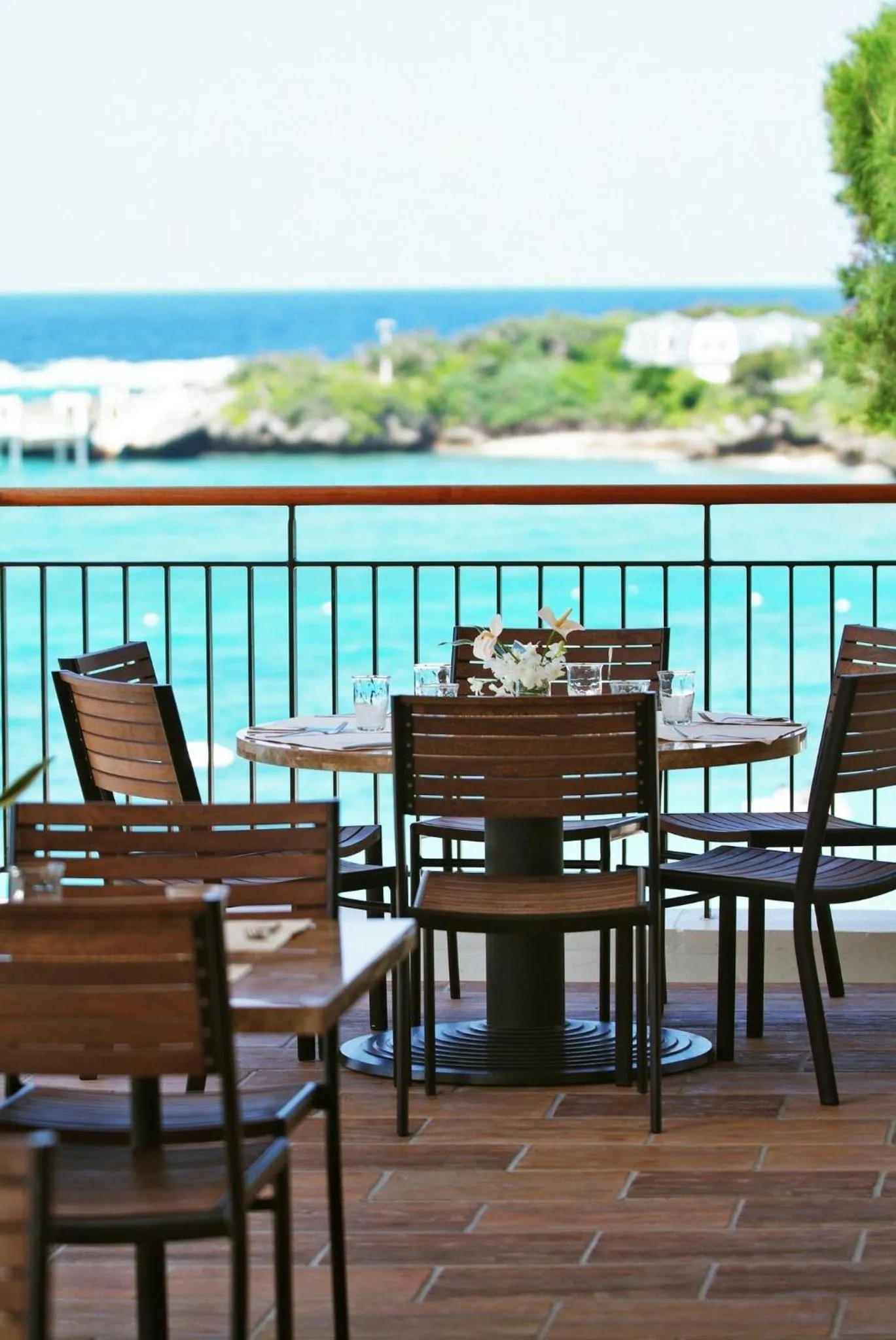 Restaurant/places to eat in ANA InterContinental Manza Beach Resort by IHG