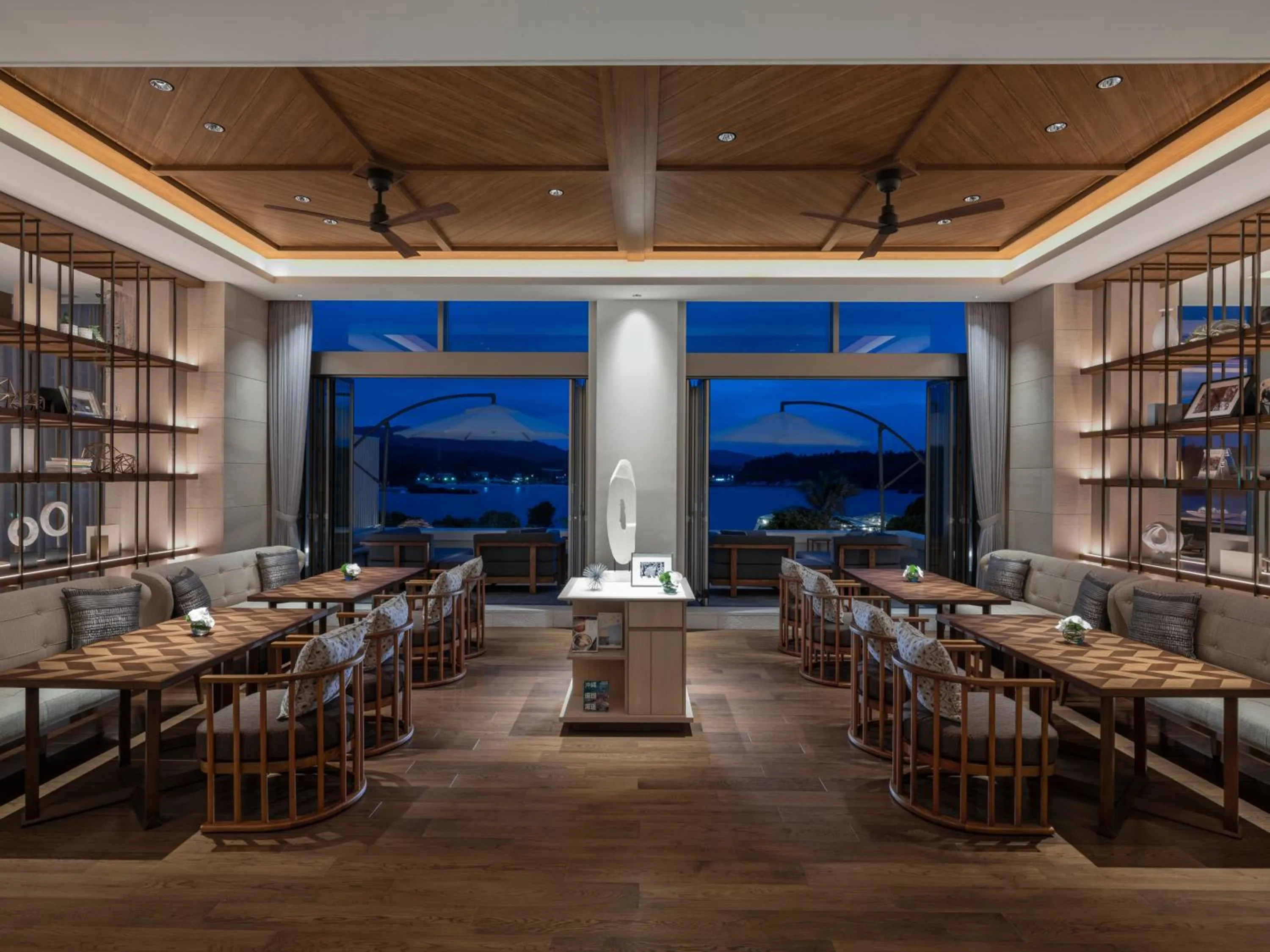 Photo of the whole room in ANA InterContinental Manza Beach Resort by IHG