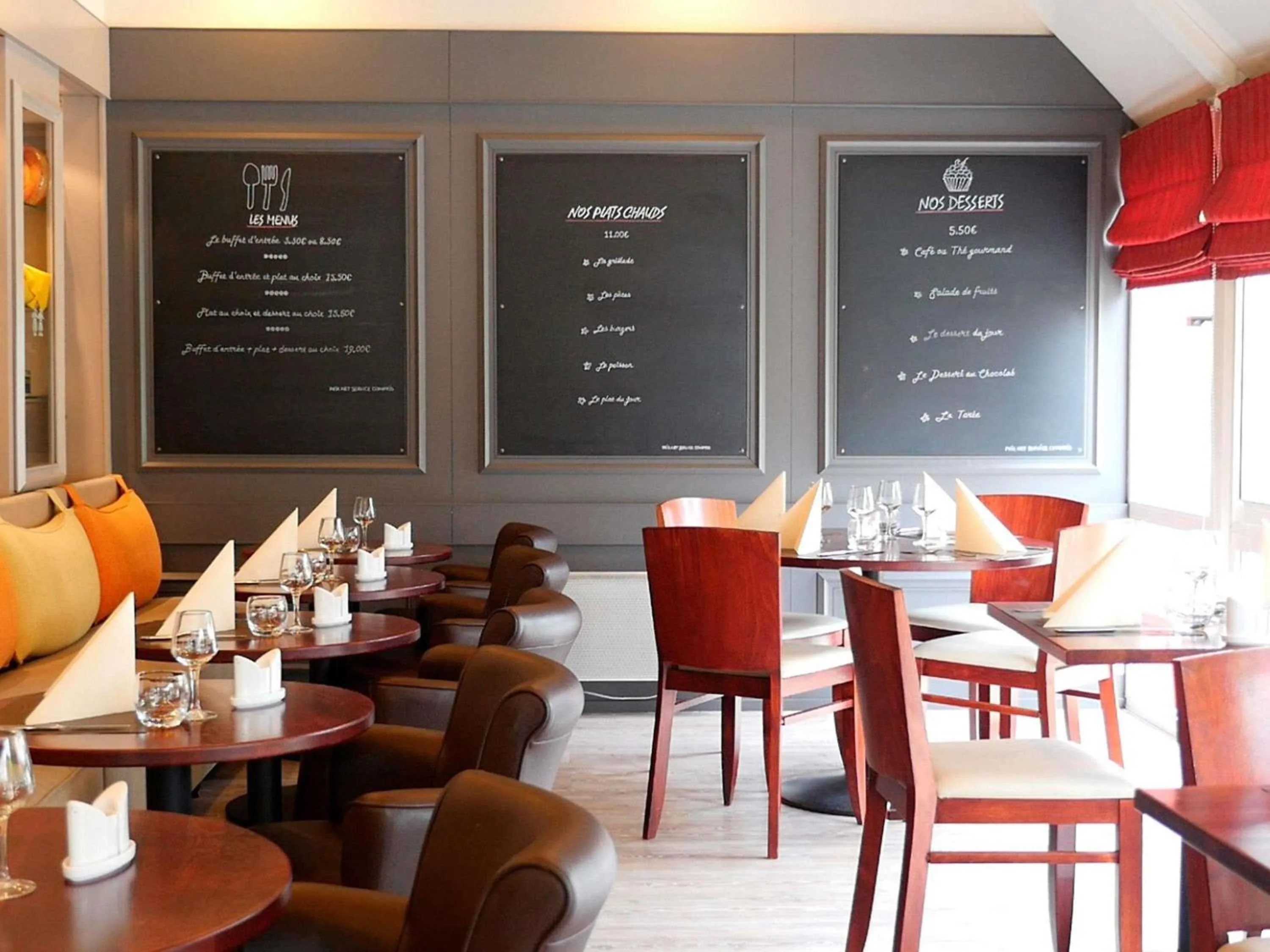 Restaurant/places to eat in ibis Quimper