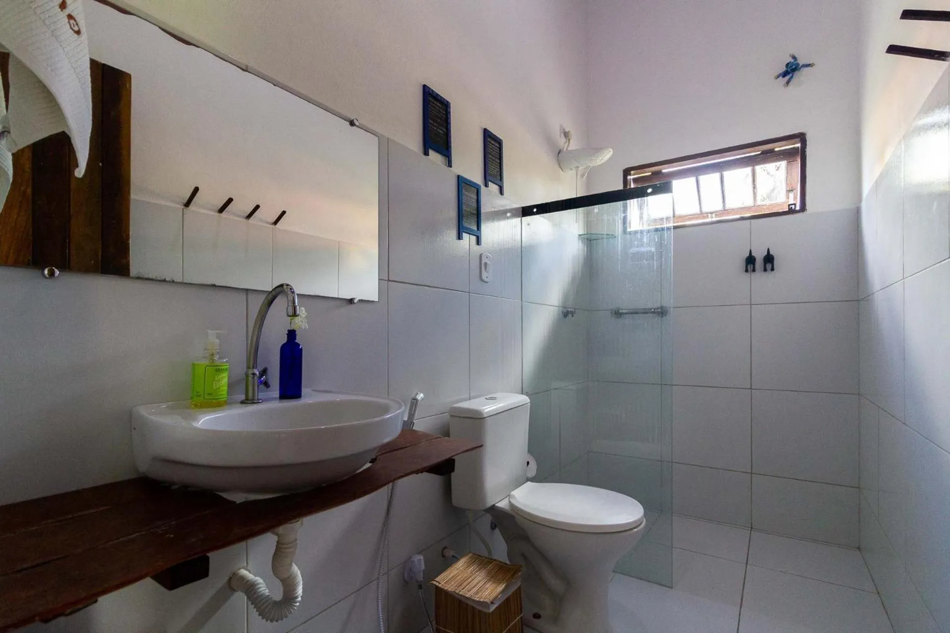 Shower in Pousada Vila do Patacho
