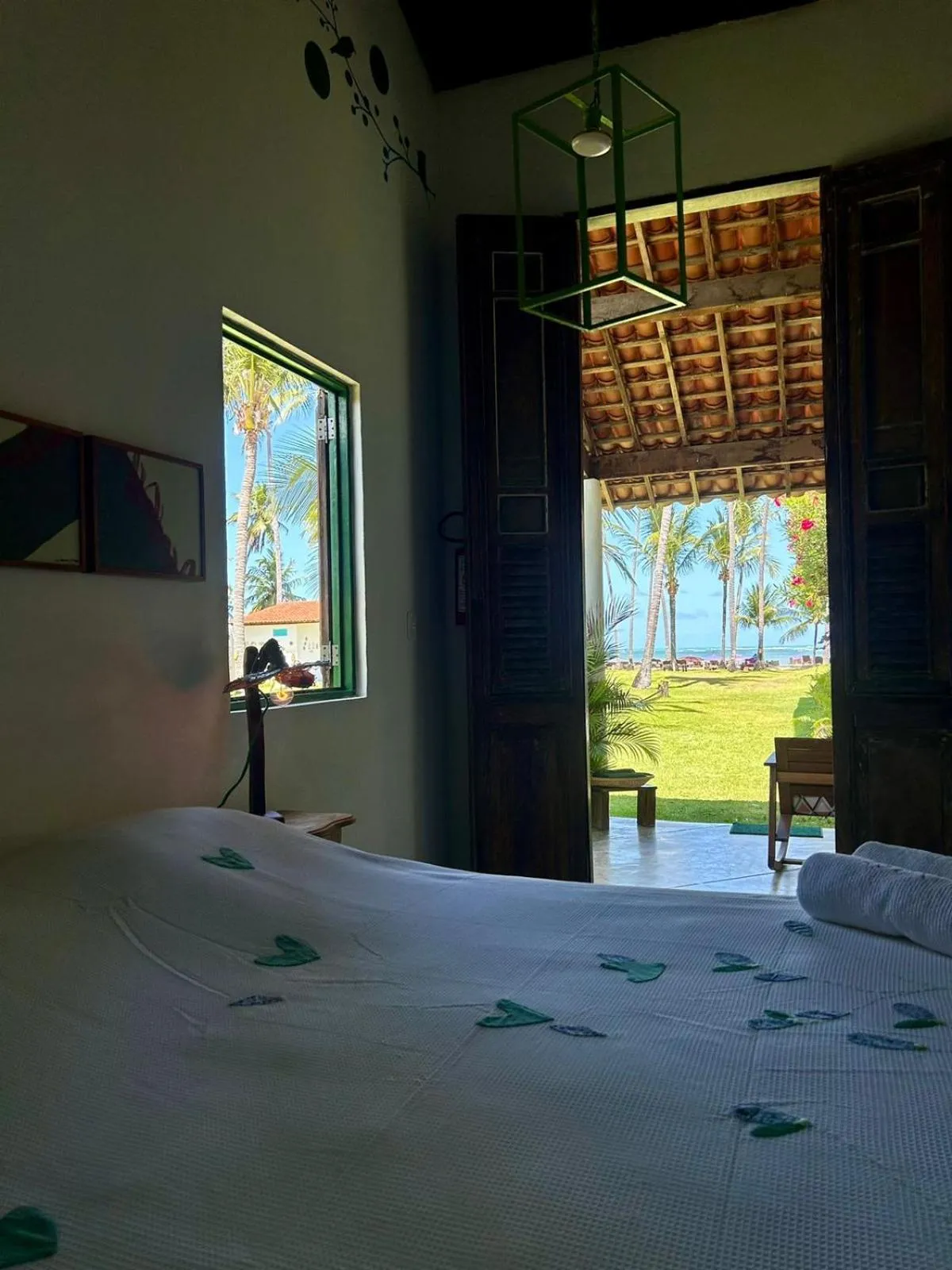 Property building, Bed in Pousada Vila do Patacho
