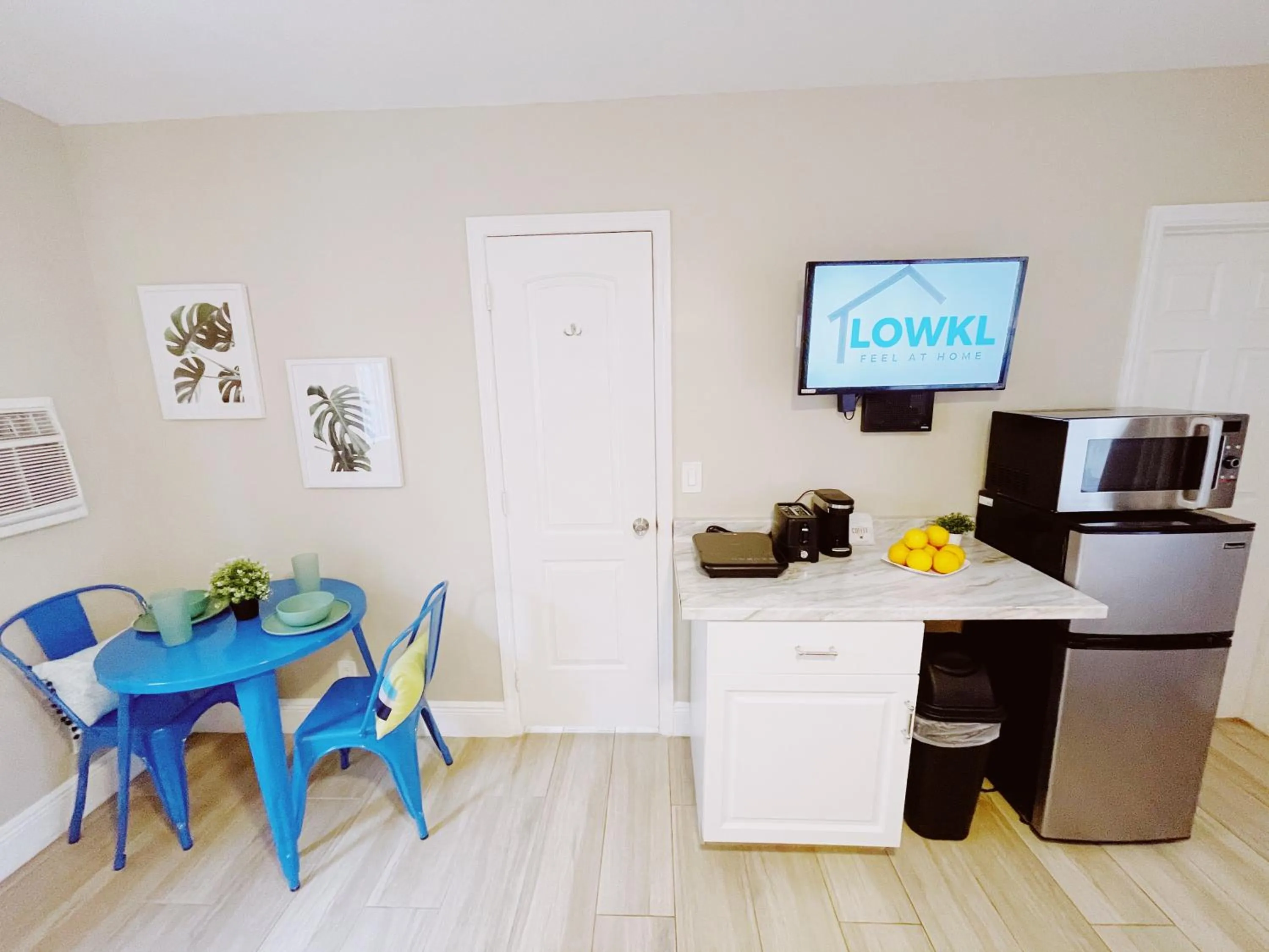 Kitchen or kitchenette in Sea Steps By Lowkl