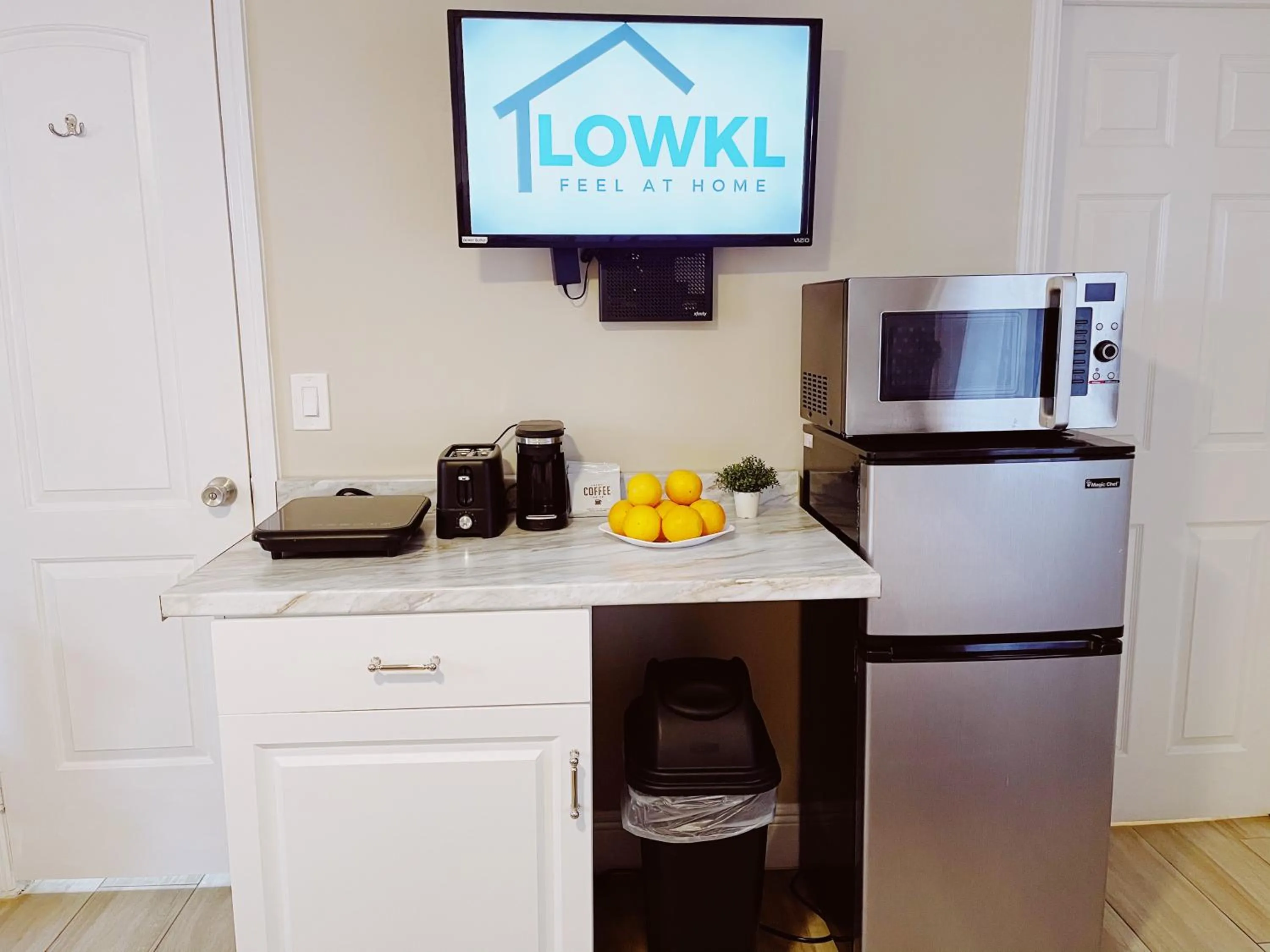 Kitchen or kitchenette in Sea Steps By Lowkl