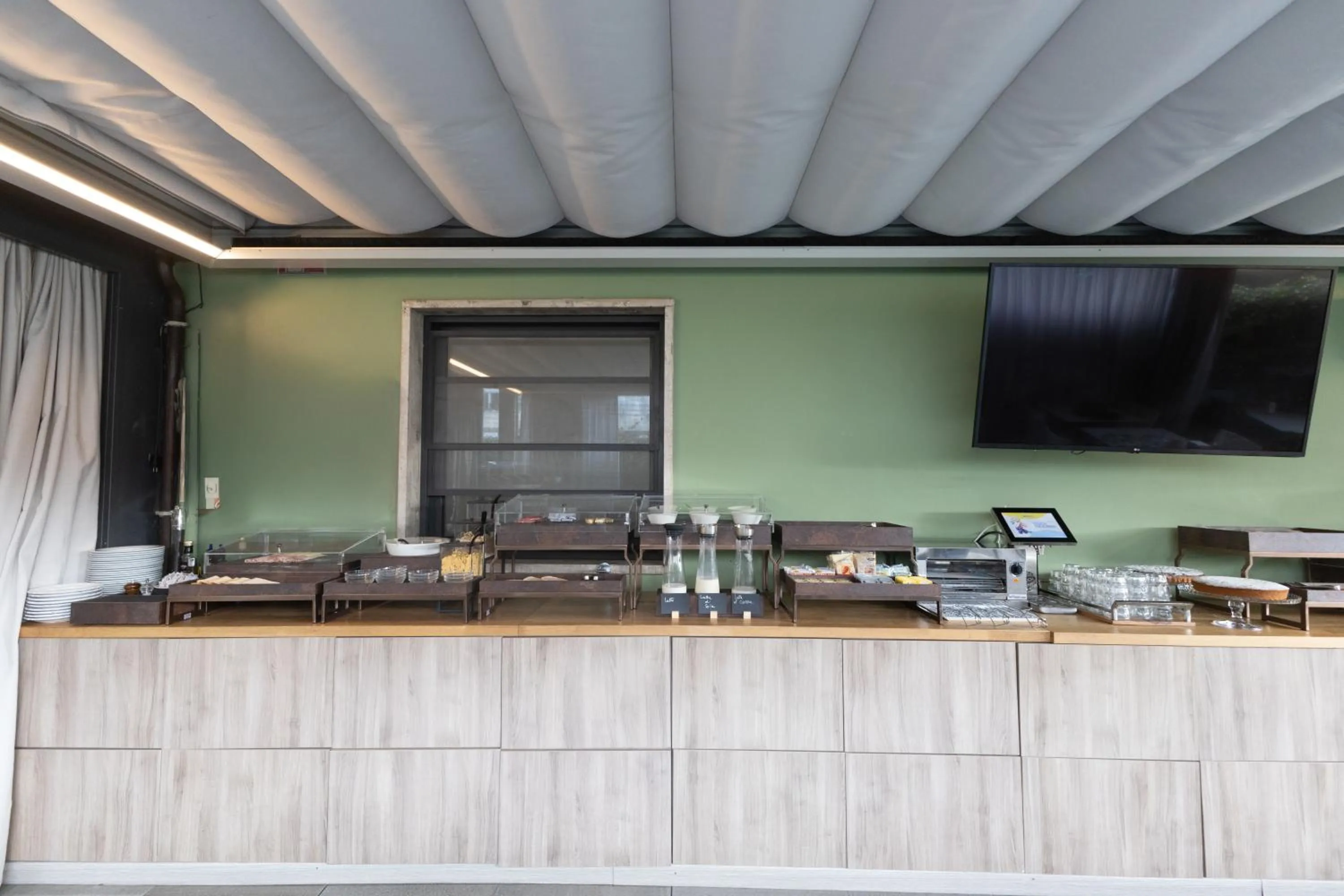 Breakfast in Hotel Bernardino