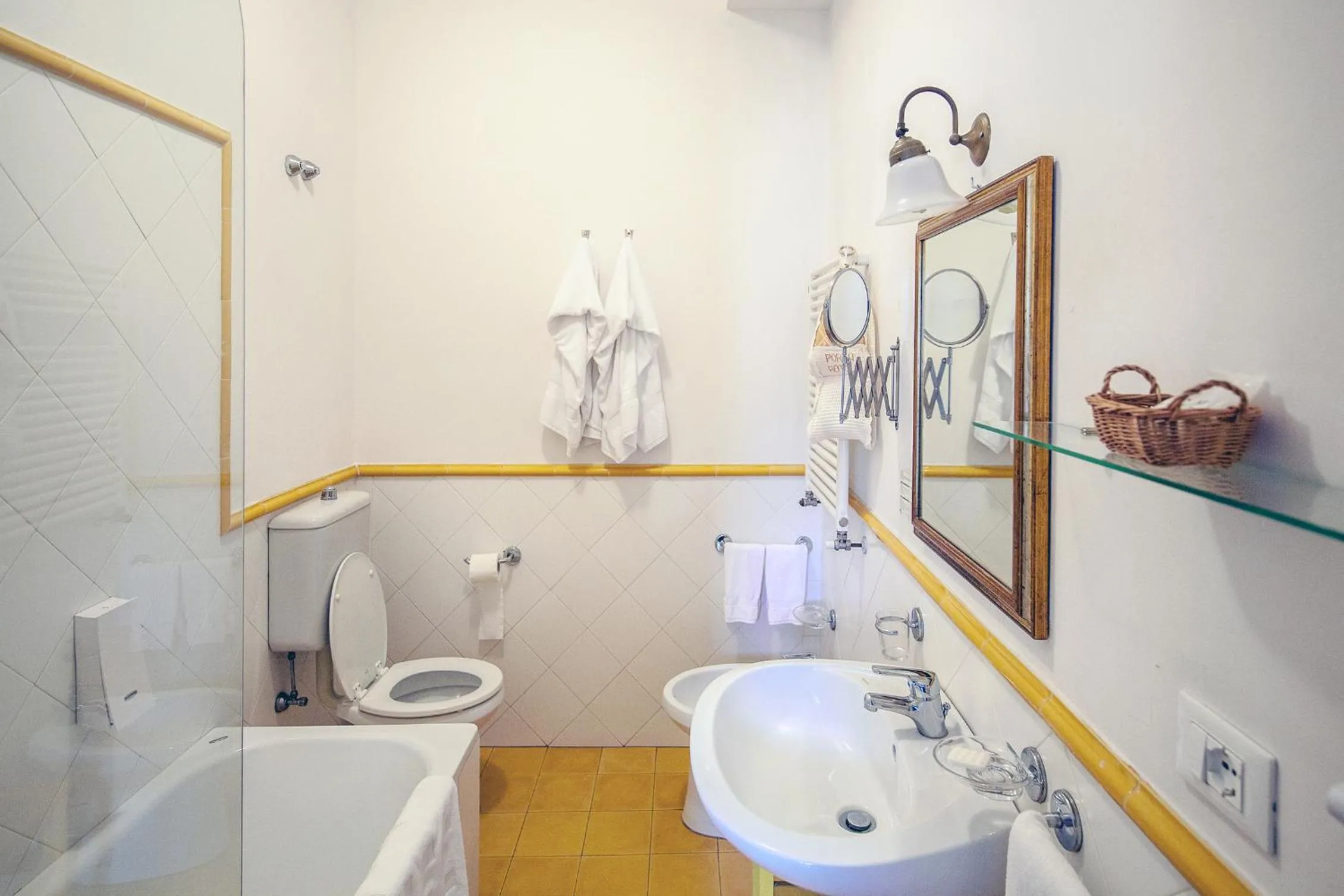 Bathroom in A Teatro