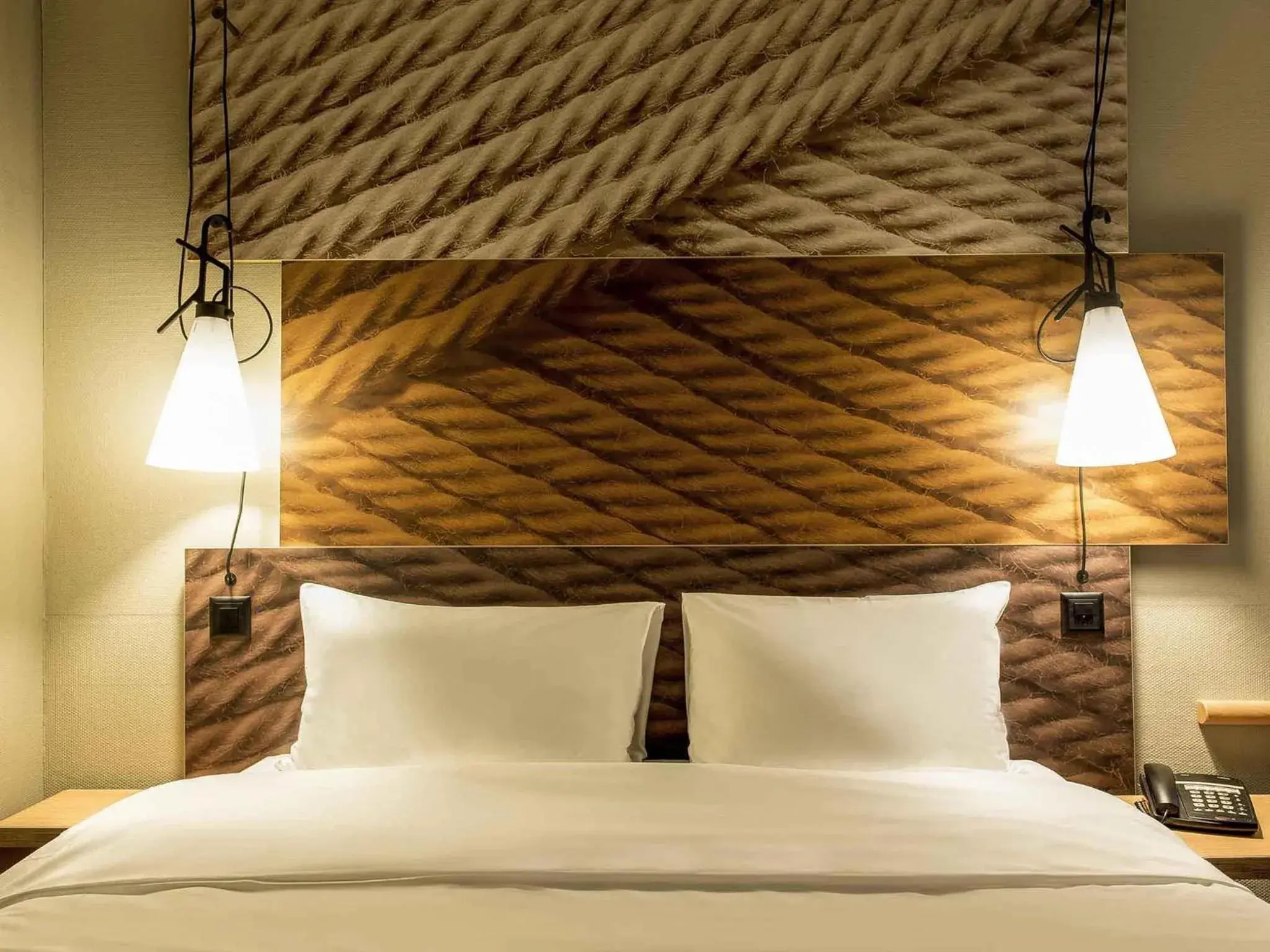 Property building, Bed in ibis Zurich Adliswil Property building, Bed in ibis Zurich Adliswil