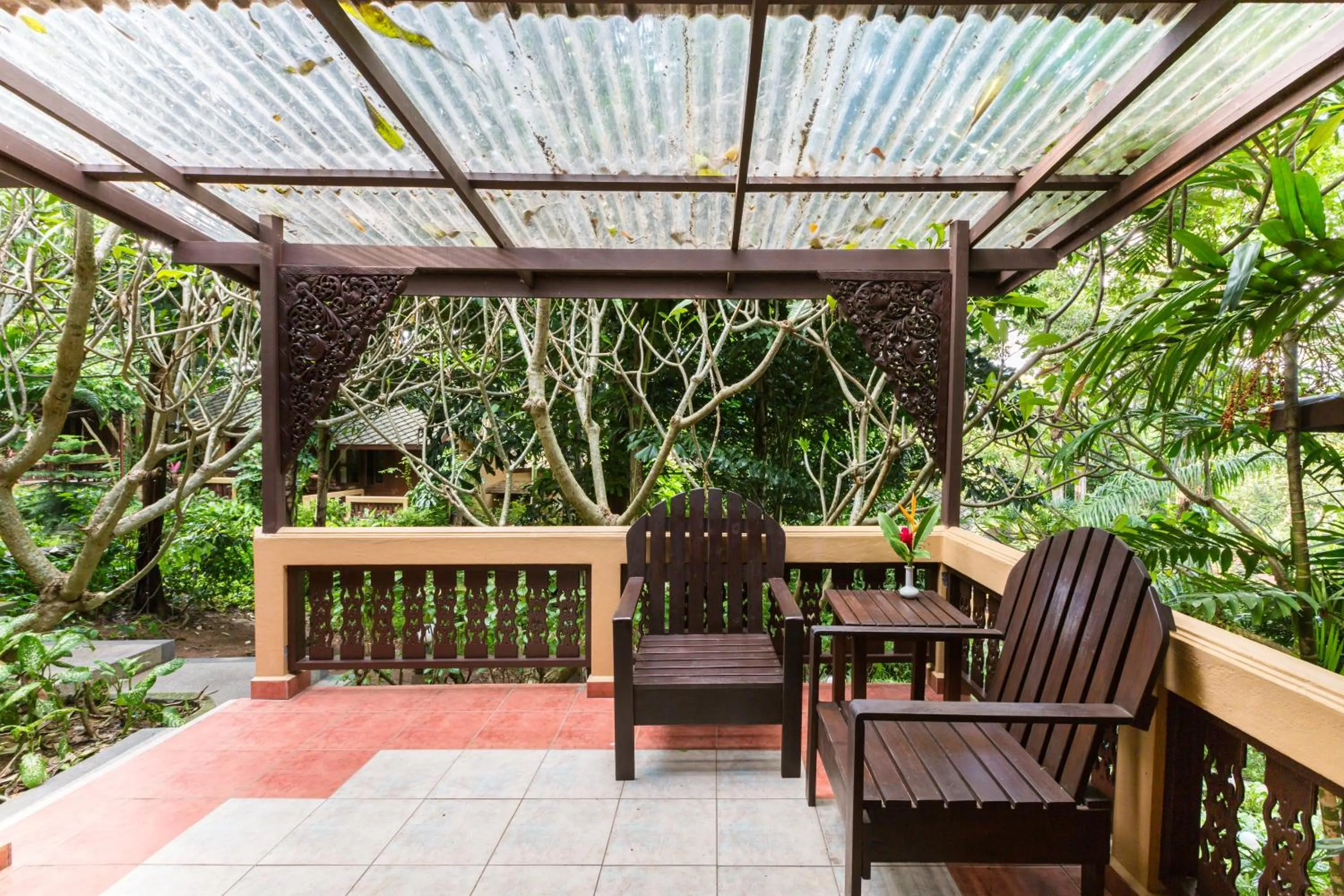 Garden in The Fair House Beach Resort & Hotel