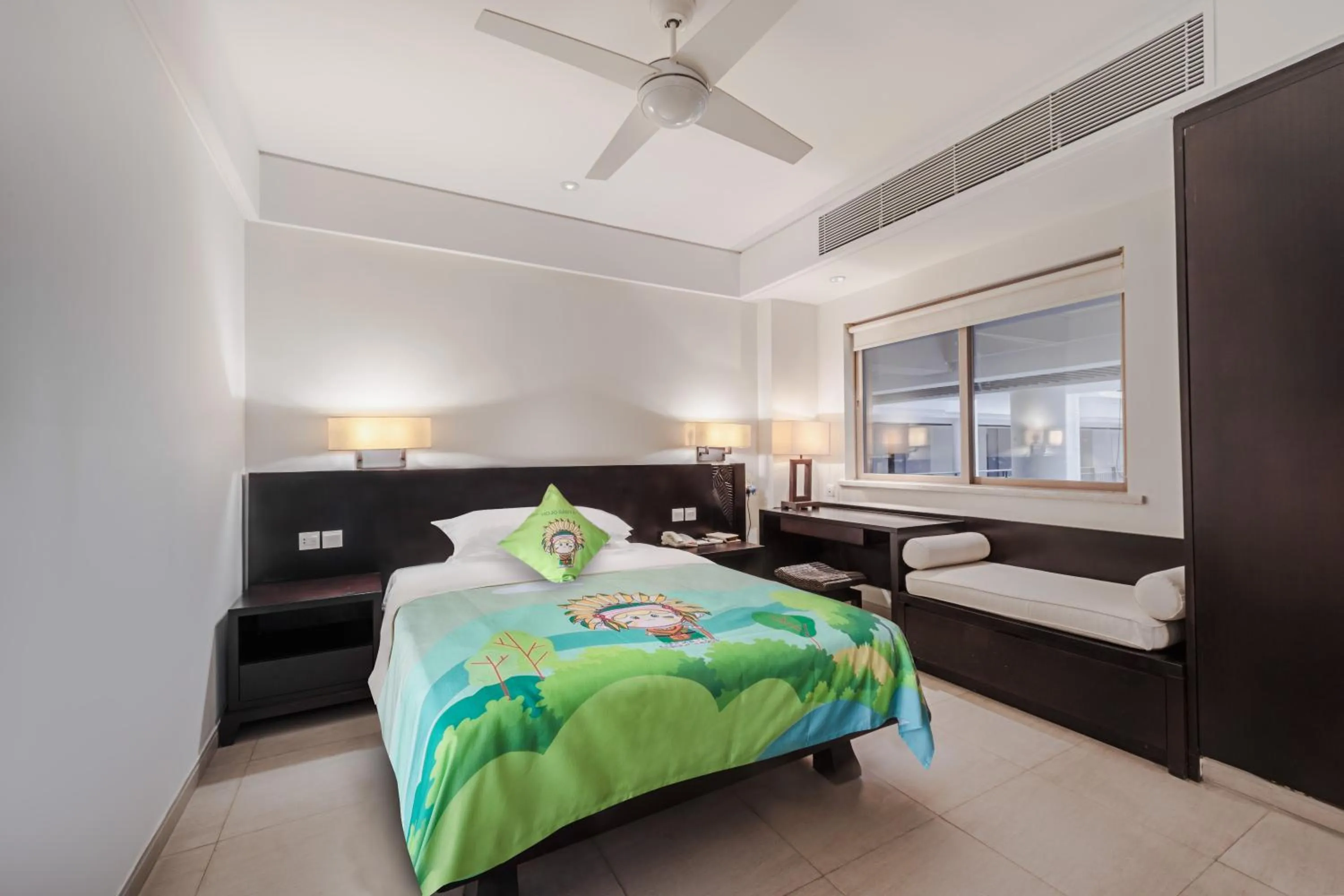 Bed in Howard Johnson Resort Sanya Bay