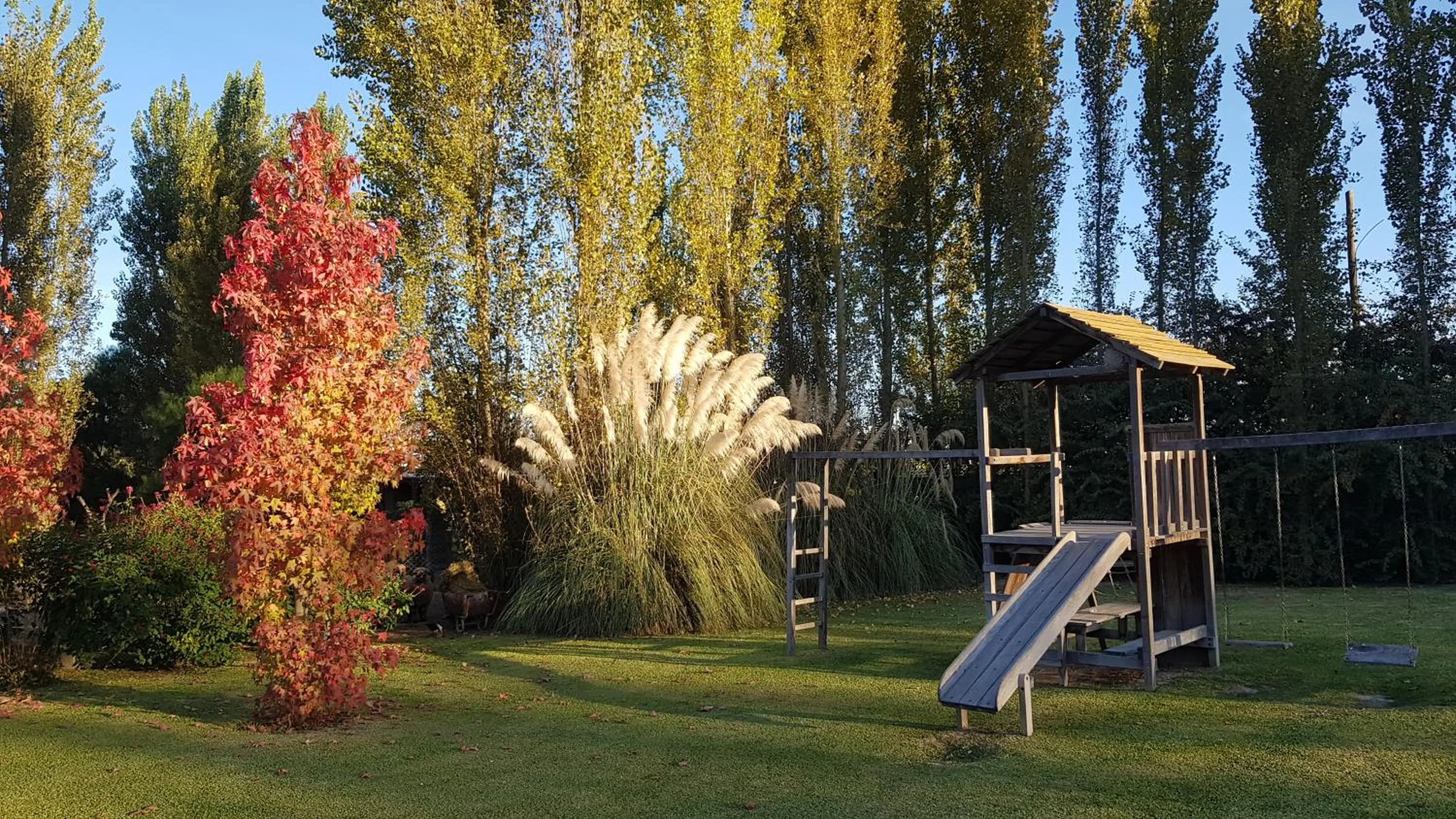 Spring in Posada del Santo Green & Rest - Cabañas