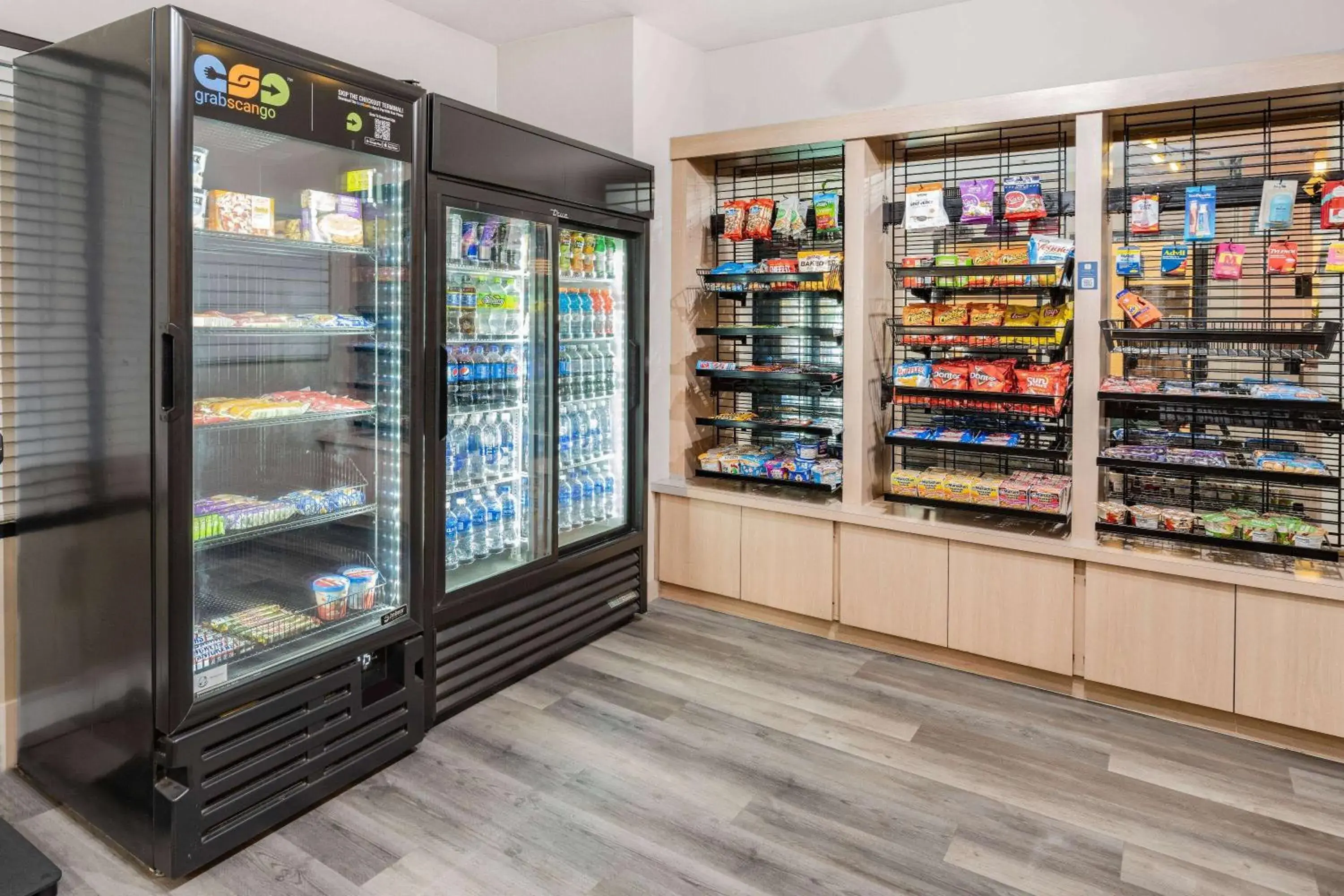 Food and drinks in Ramada by Wyndham Bakersfield Food and drinks in Ramada by Wyndham Bakersfield