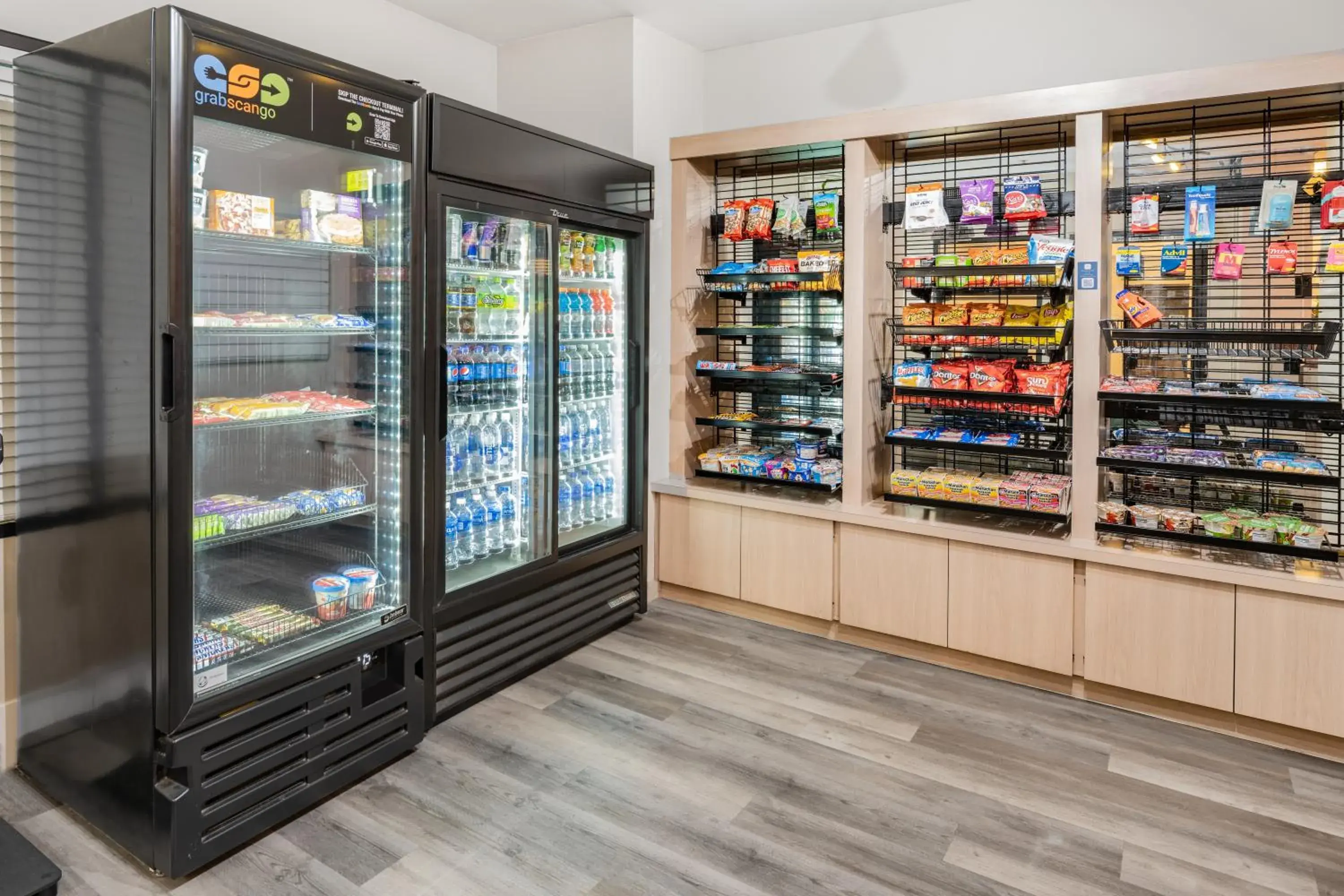 Lobby or reception in Ramada by Wyndham Bakersfield Lobby or reception in Ramada by Wyndham Bakersfield