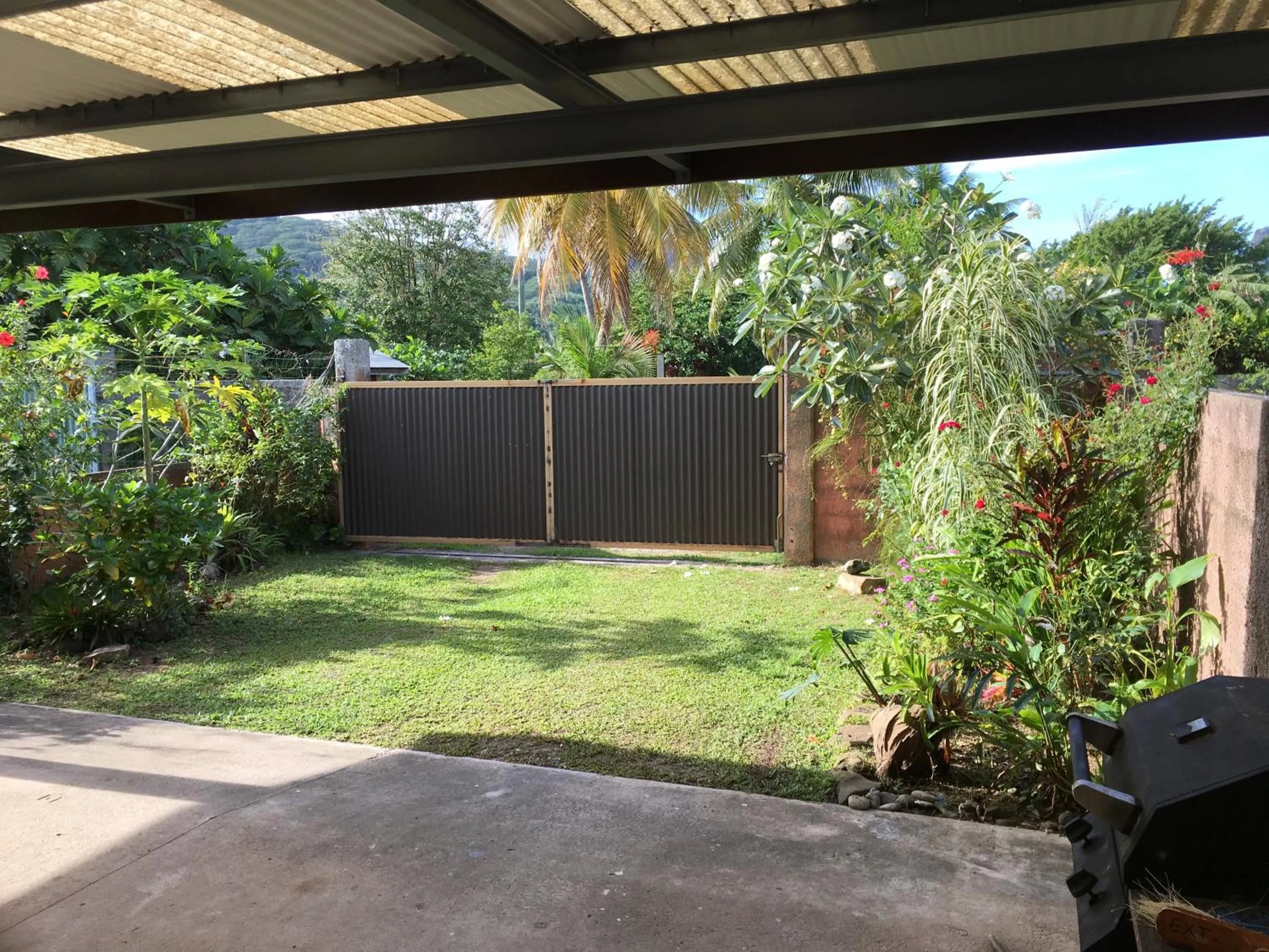 Garden in Fare Kahaia