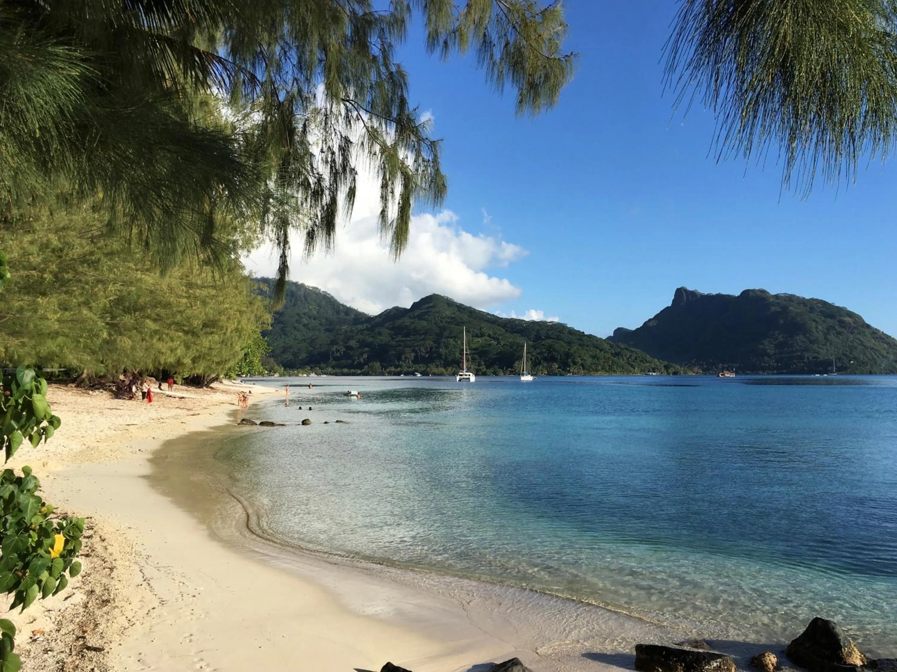 Beach in Fare Kahaia