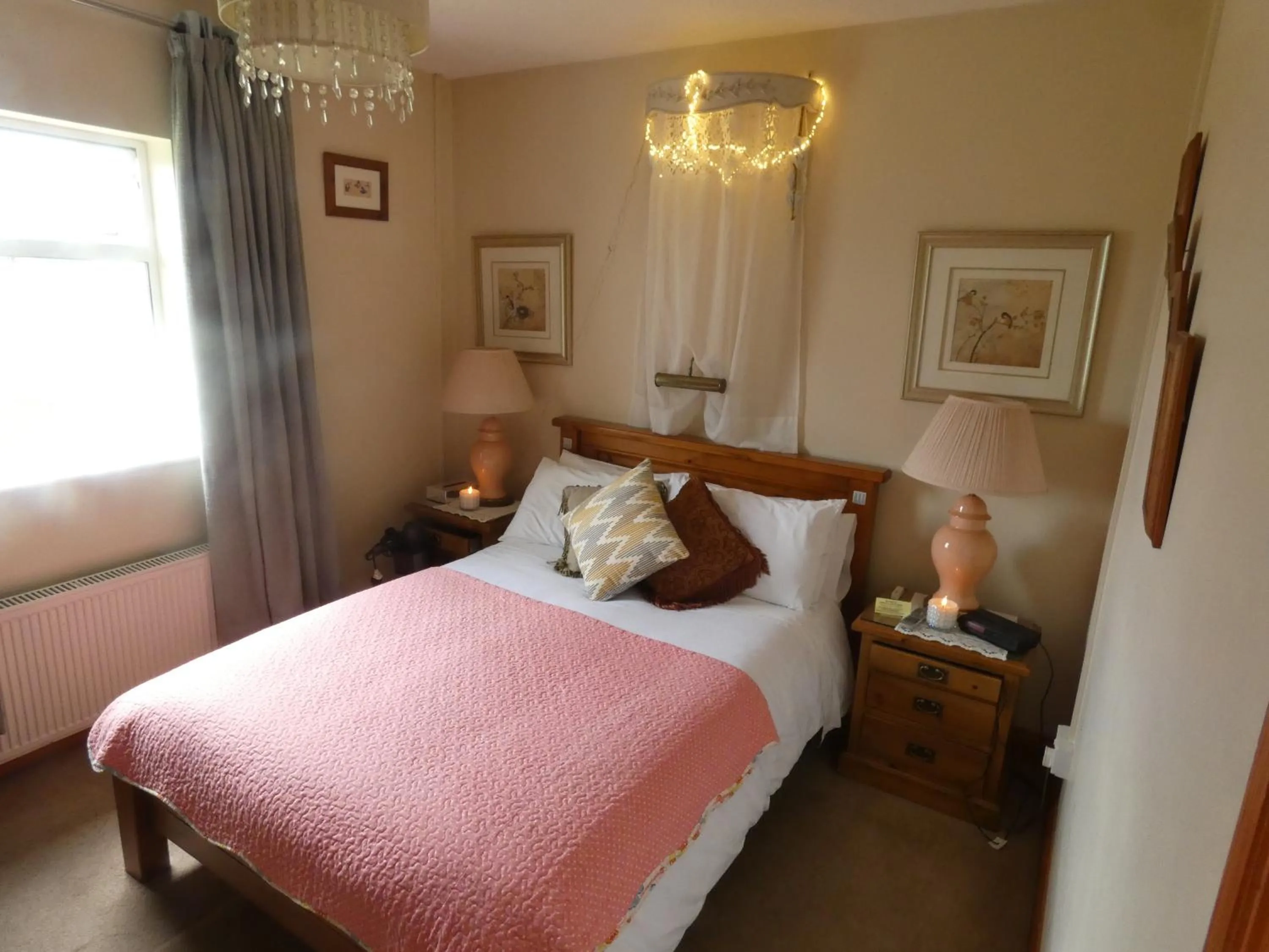 Bed in Bunratty Castle Mews B&B
