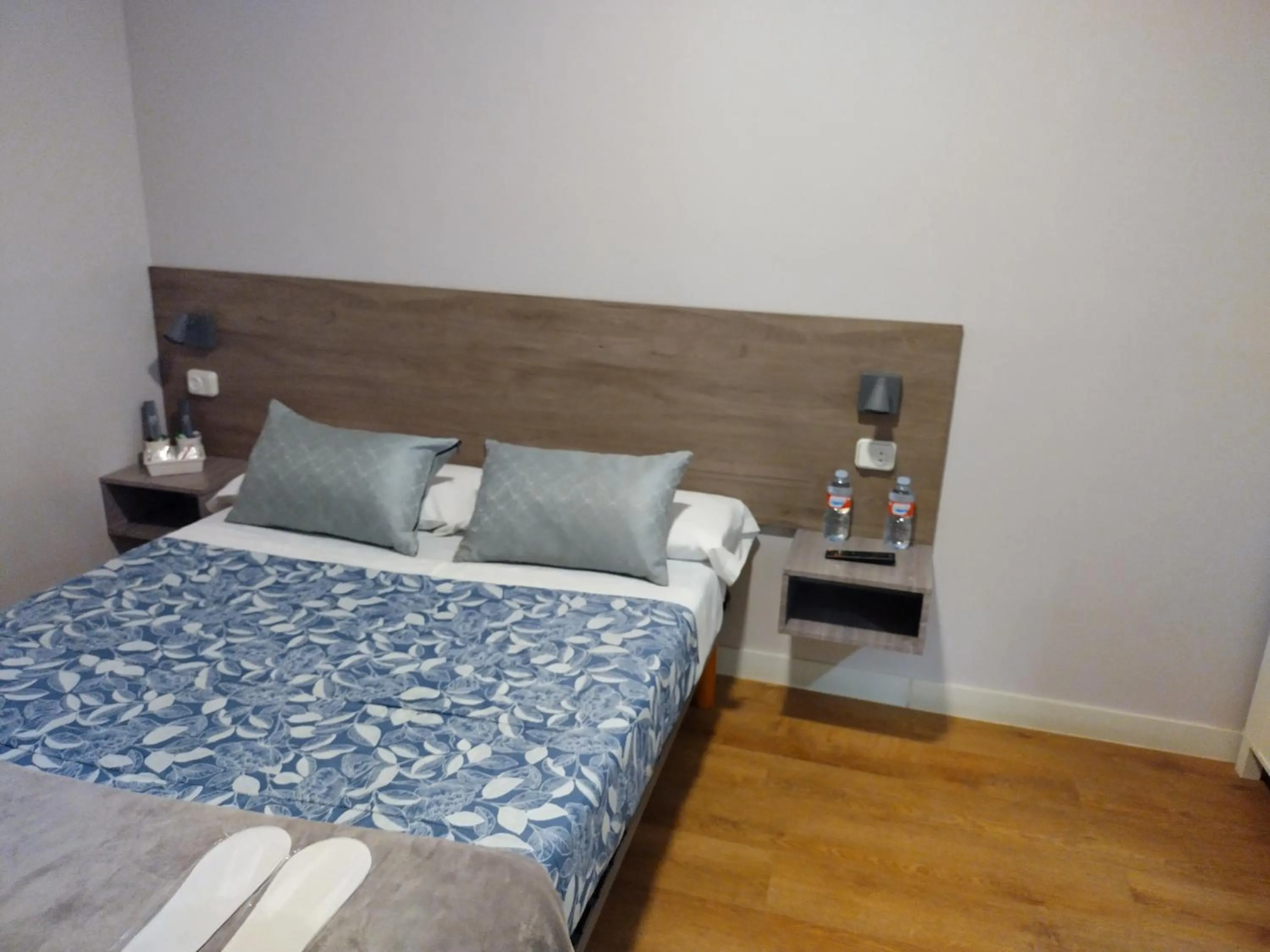 Bedroom, Bed in Pensión Casa Douro