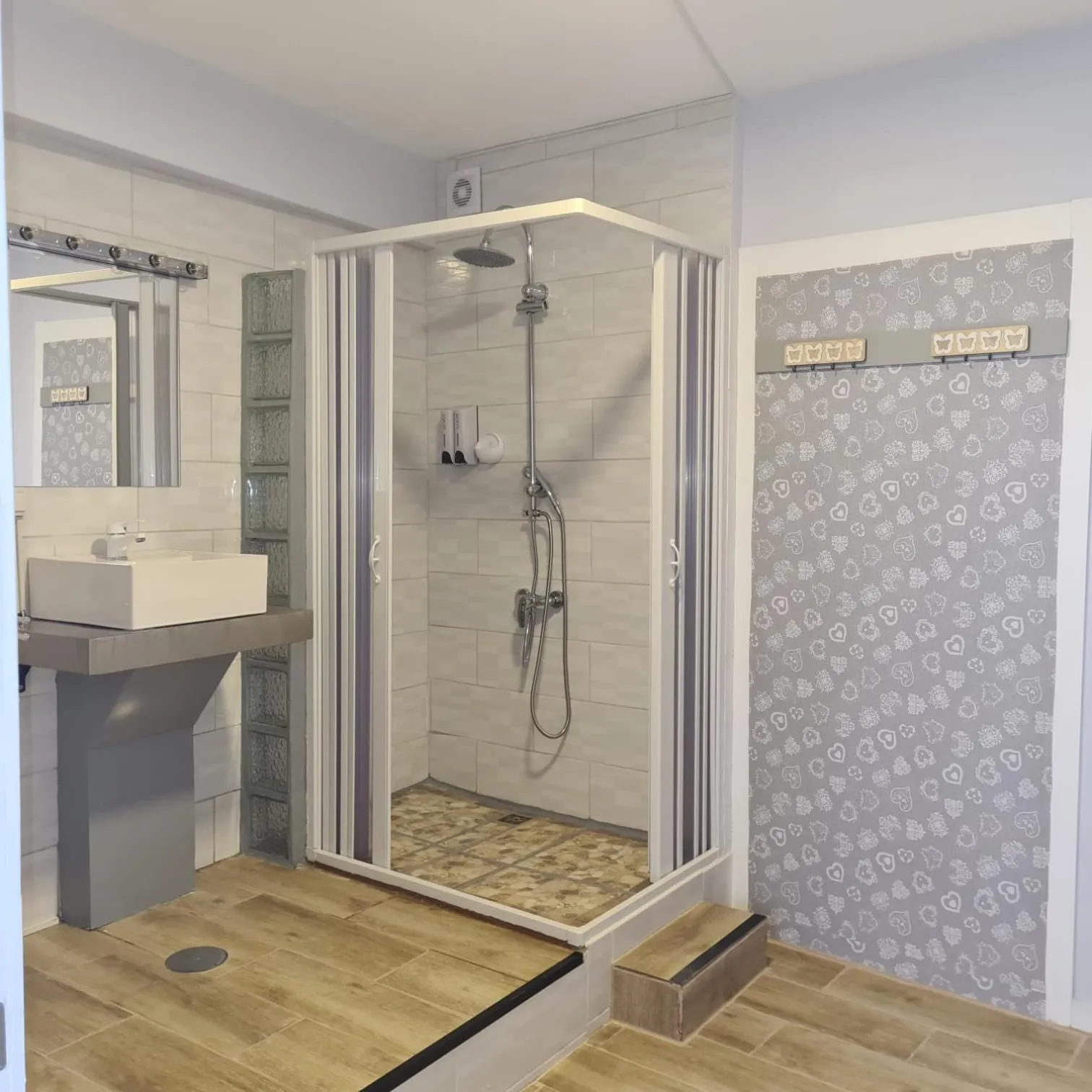 Bathroom in Pensión Casa Douro
