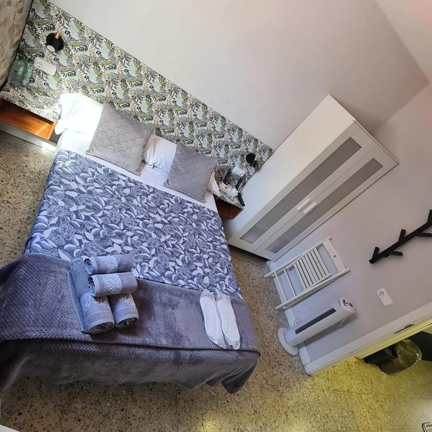 Bed in Pensión Casa Douro