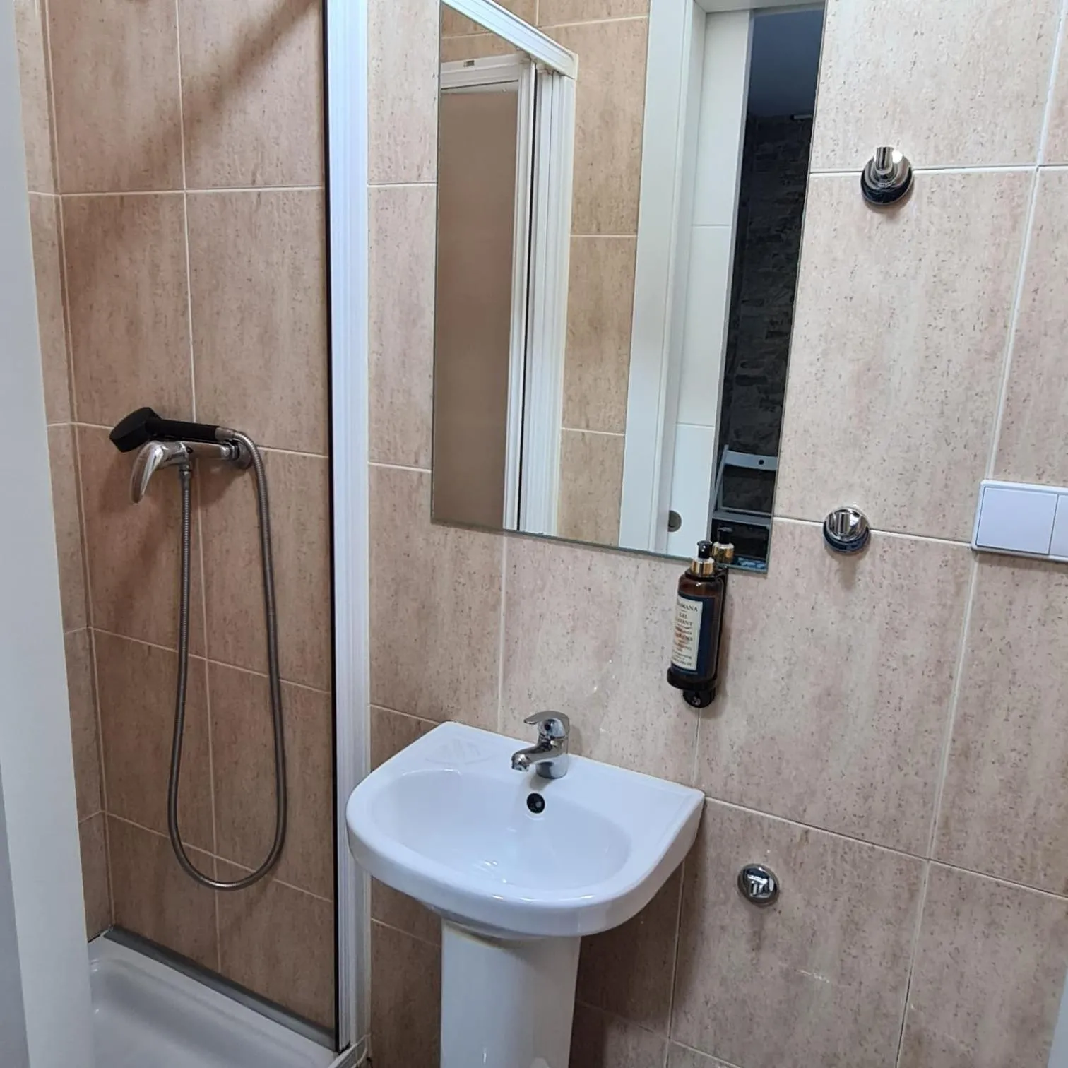 Bathroom in Pensión Casa Douro