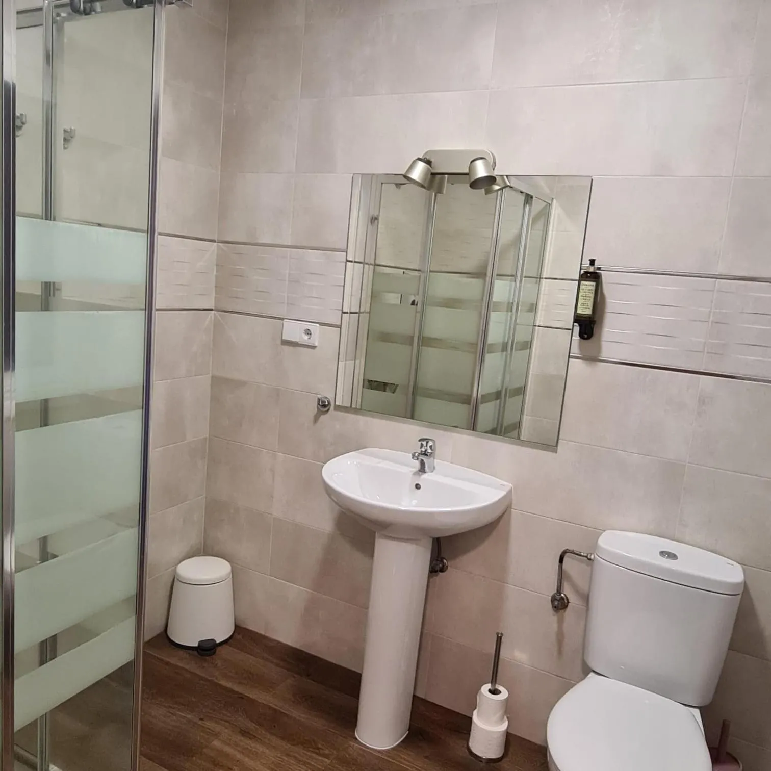 Bathroom in Pensión Casa Douro
