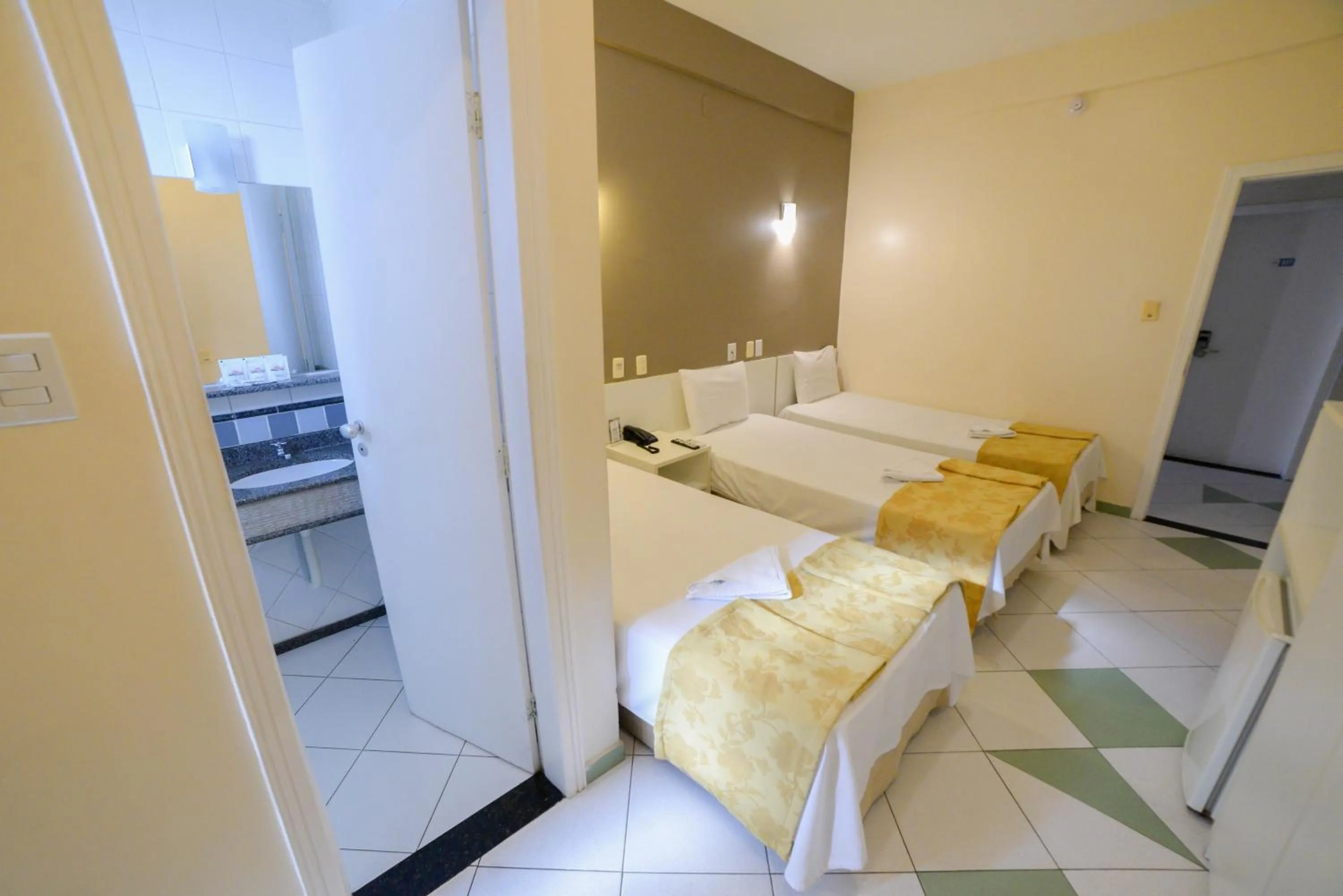 TV and multimedia, Bed in Sandrin Praia Hotel