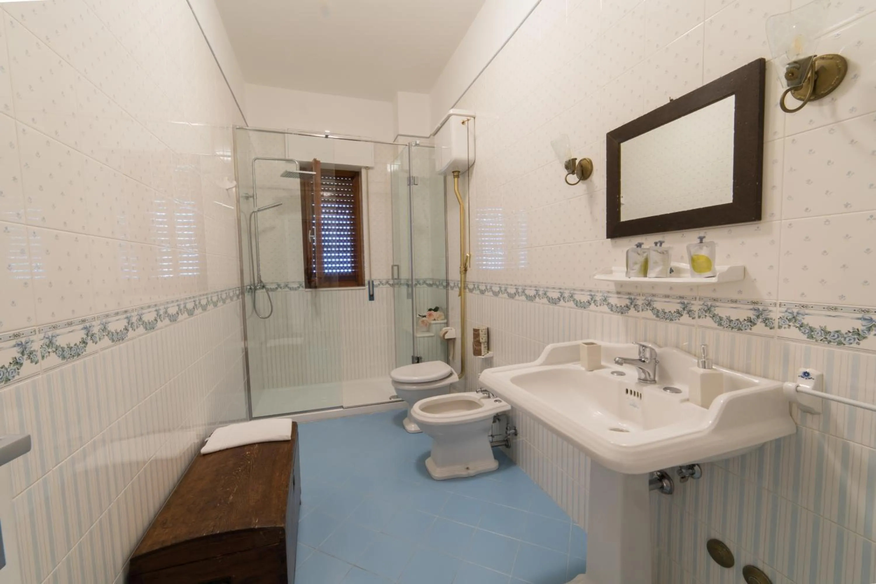 Bathroom in B&B 1951