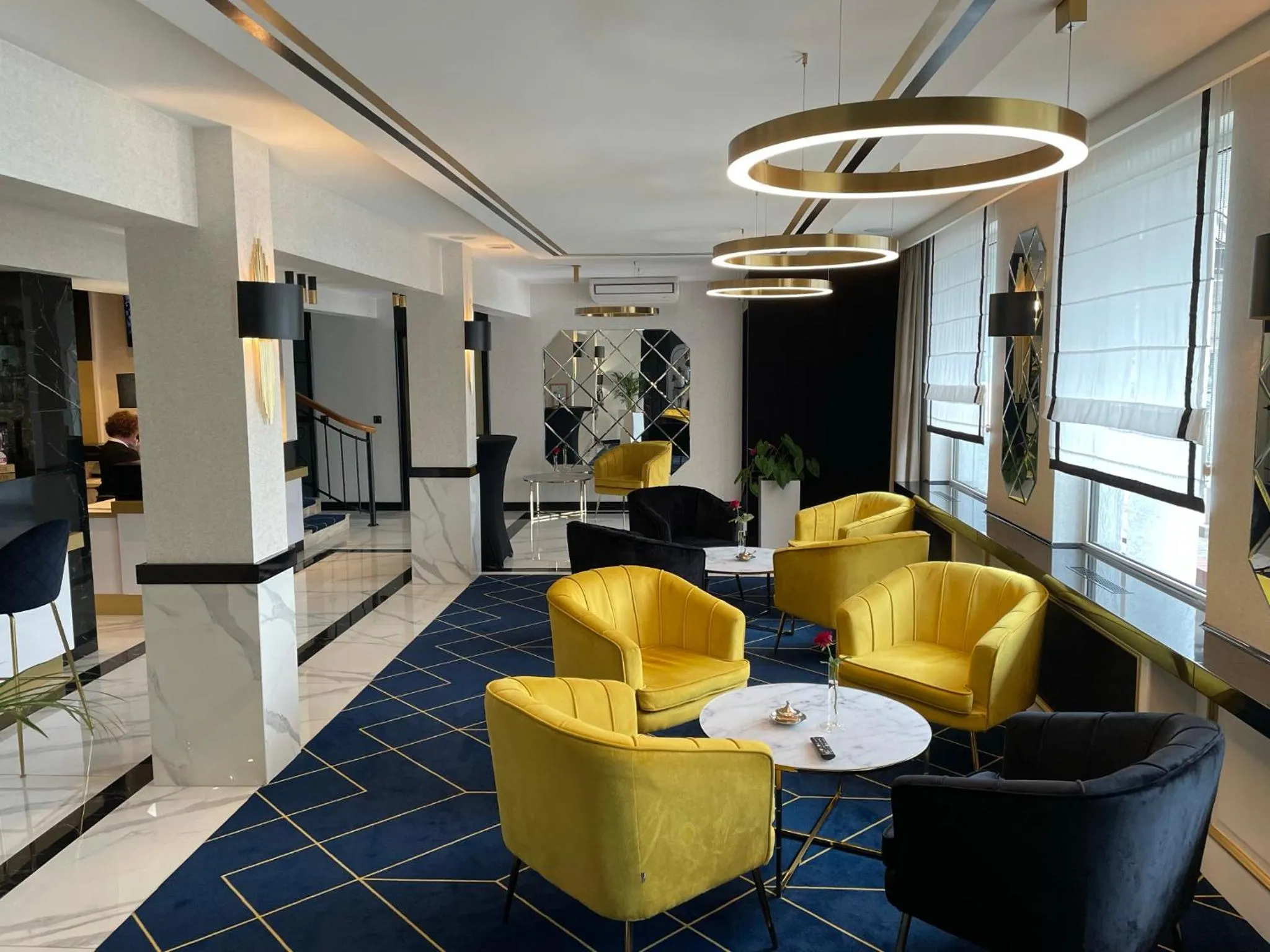 Restaurant/places to eat in Hotel Daria