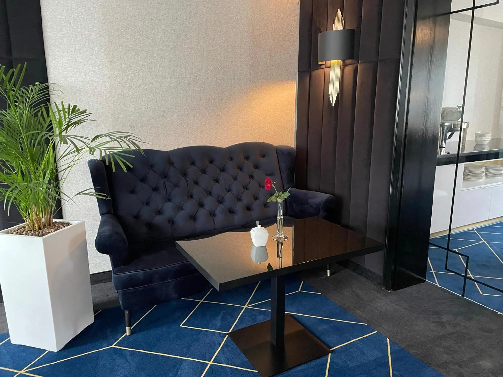 Restaurant/places to eat in Hotel Daria