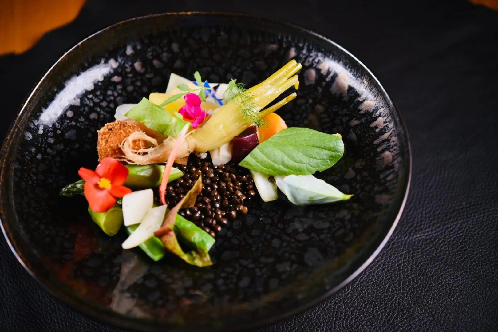 Restaurant/places to eat in Logis Restaurant & Hôtel À la 12