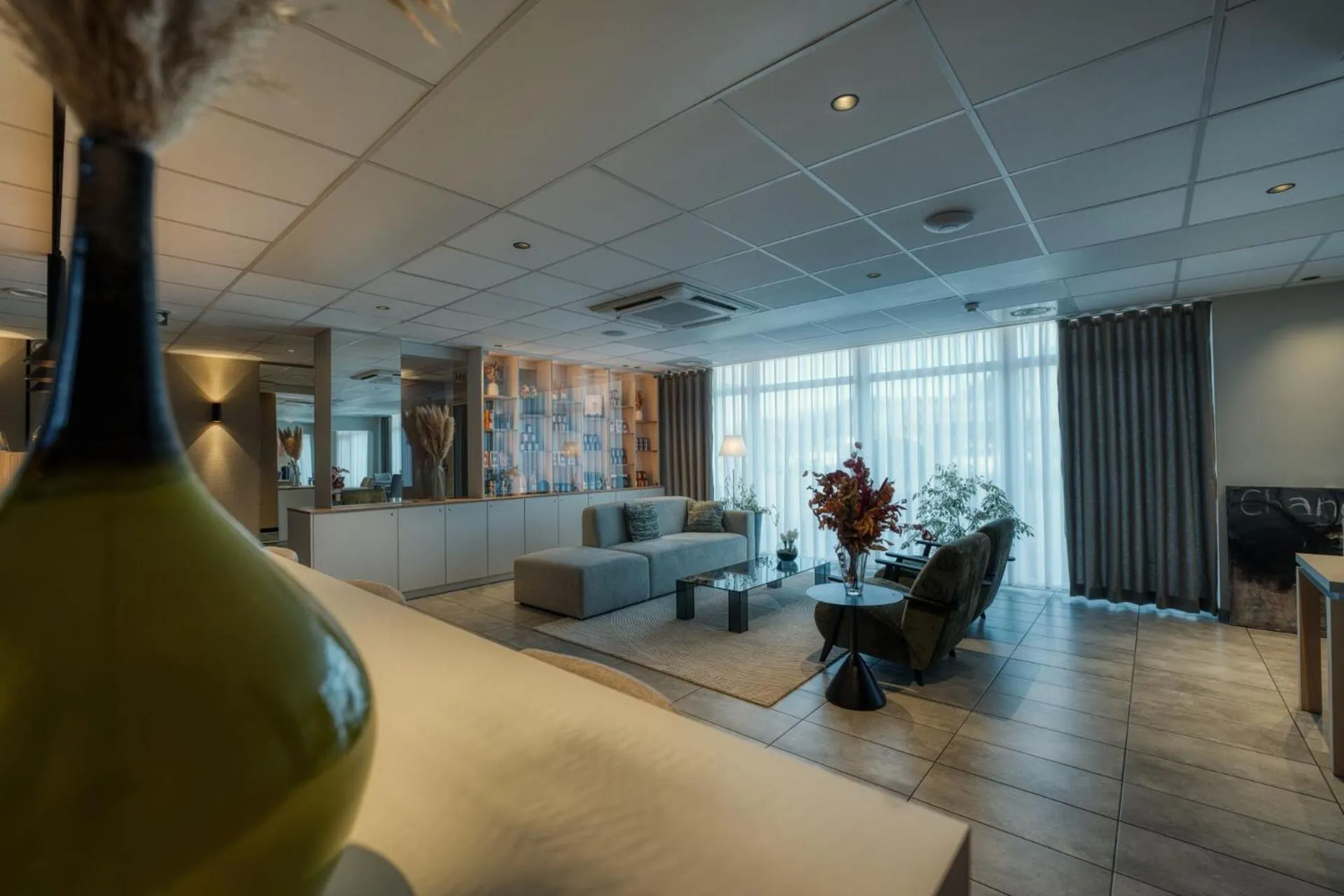 Property building in Logis Restaurant & Hôtel À la 12