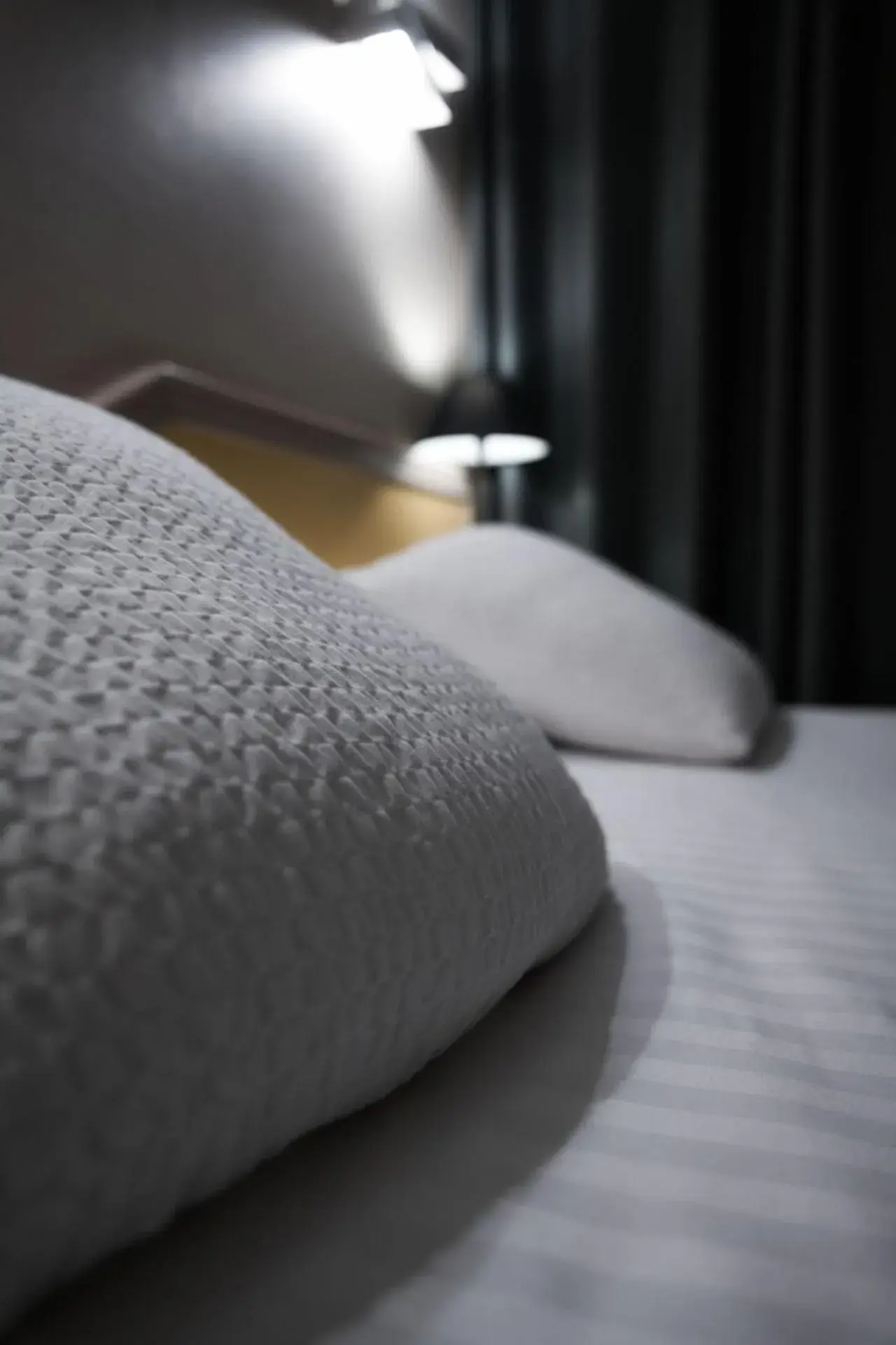 Standard Twin Room in Logis Restaurant & Hôtel À la 12 Standard Twin Room in Logis Restaurant & Hôtel À la 12