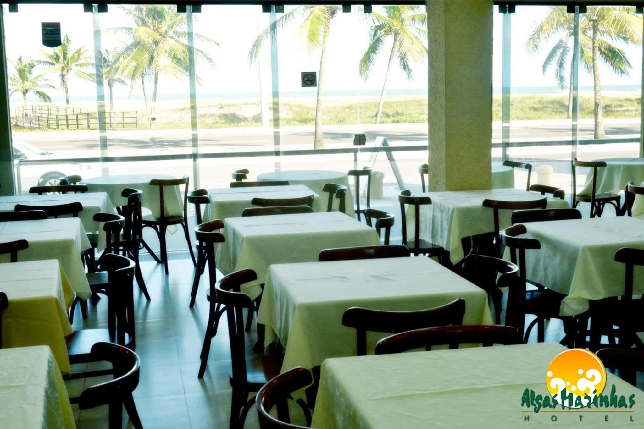 Restaurant/places to eat in Hotel Algas Marinhas