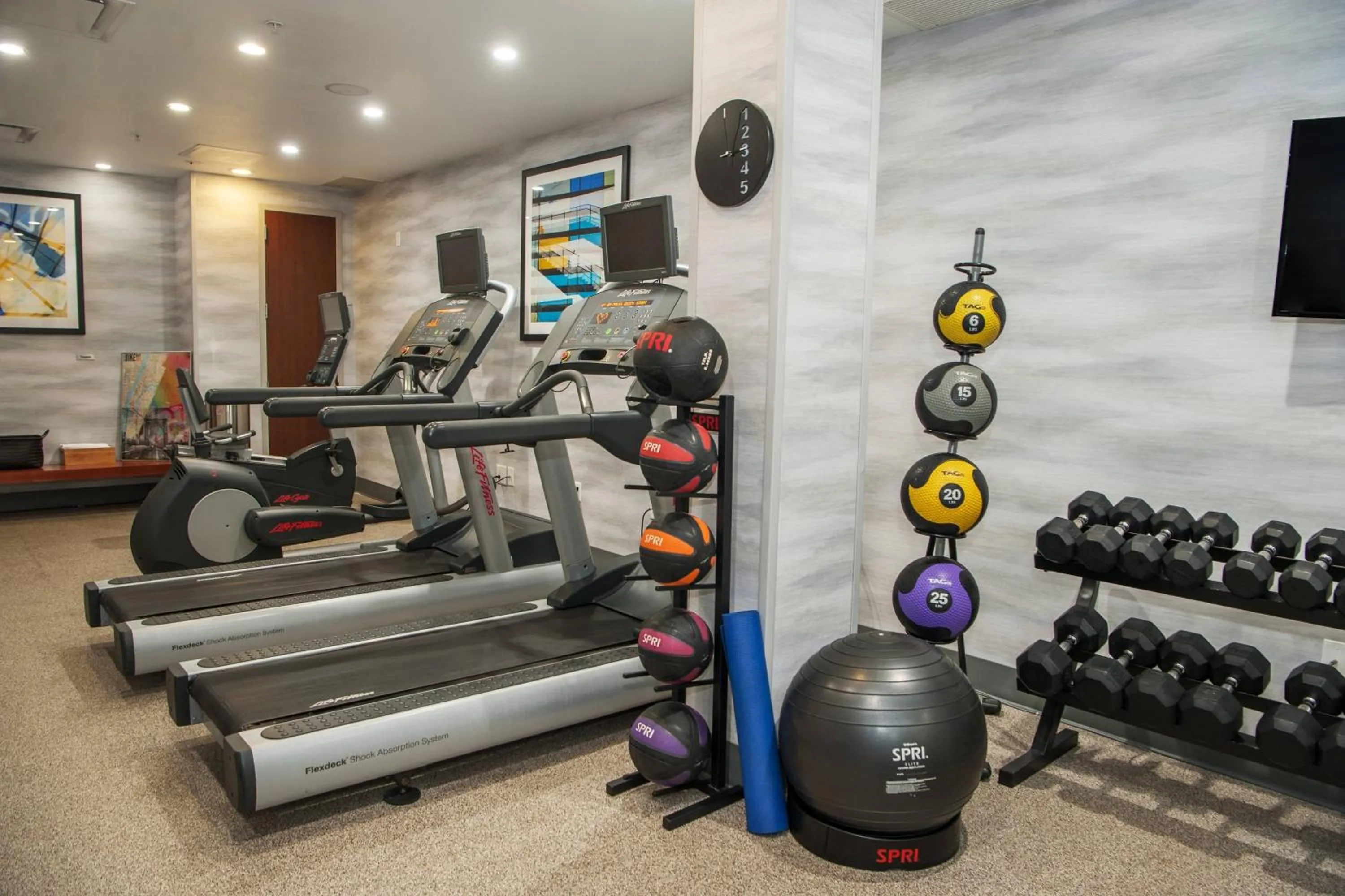 Fitness centre/facilities in Fairfield Inn & Suites By Marriott New York Brooklyn